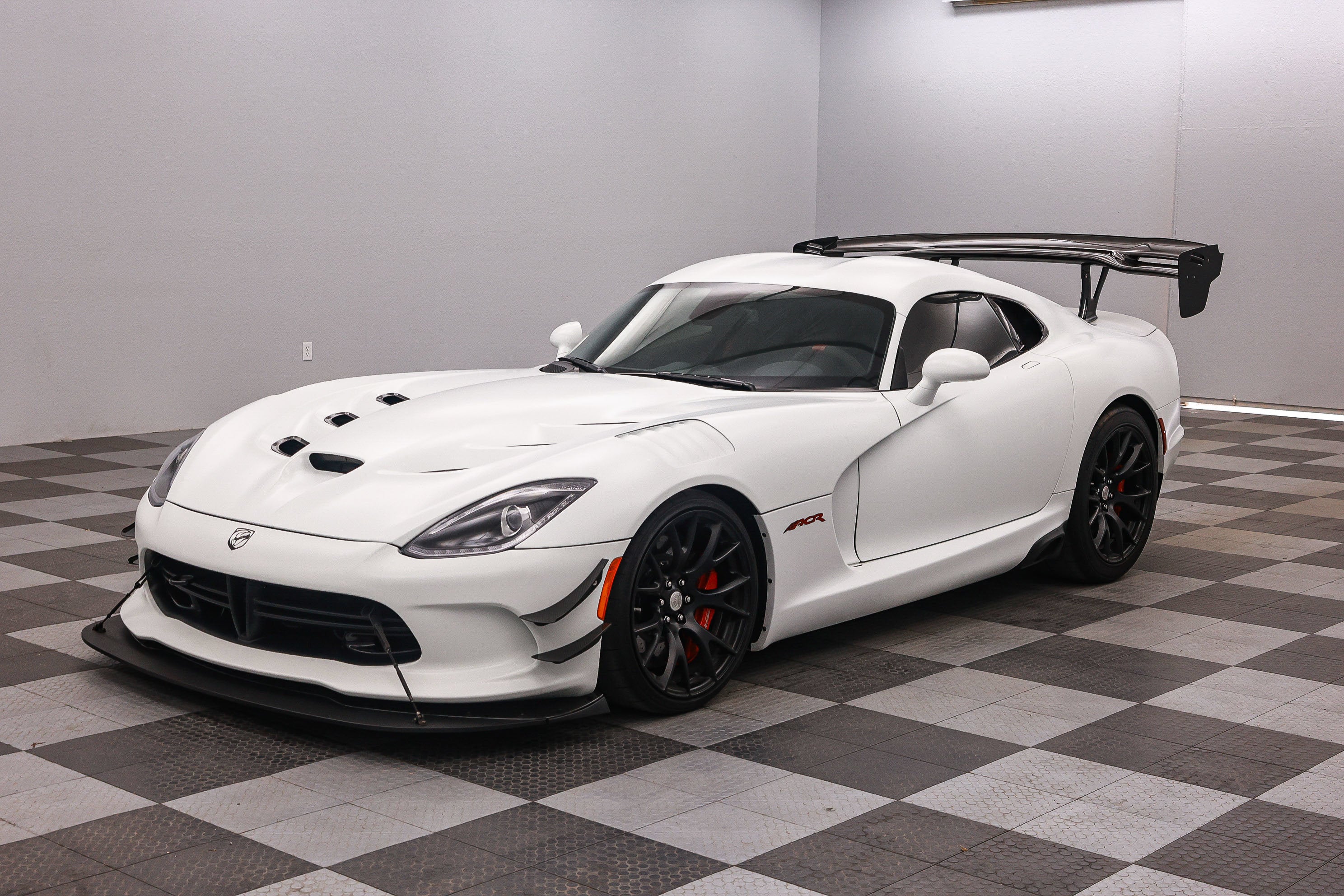 2016 Dodge Viper GTC