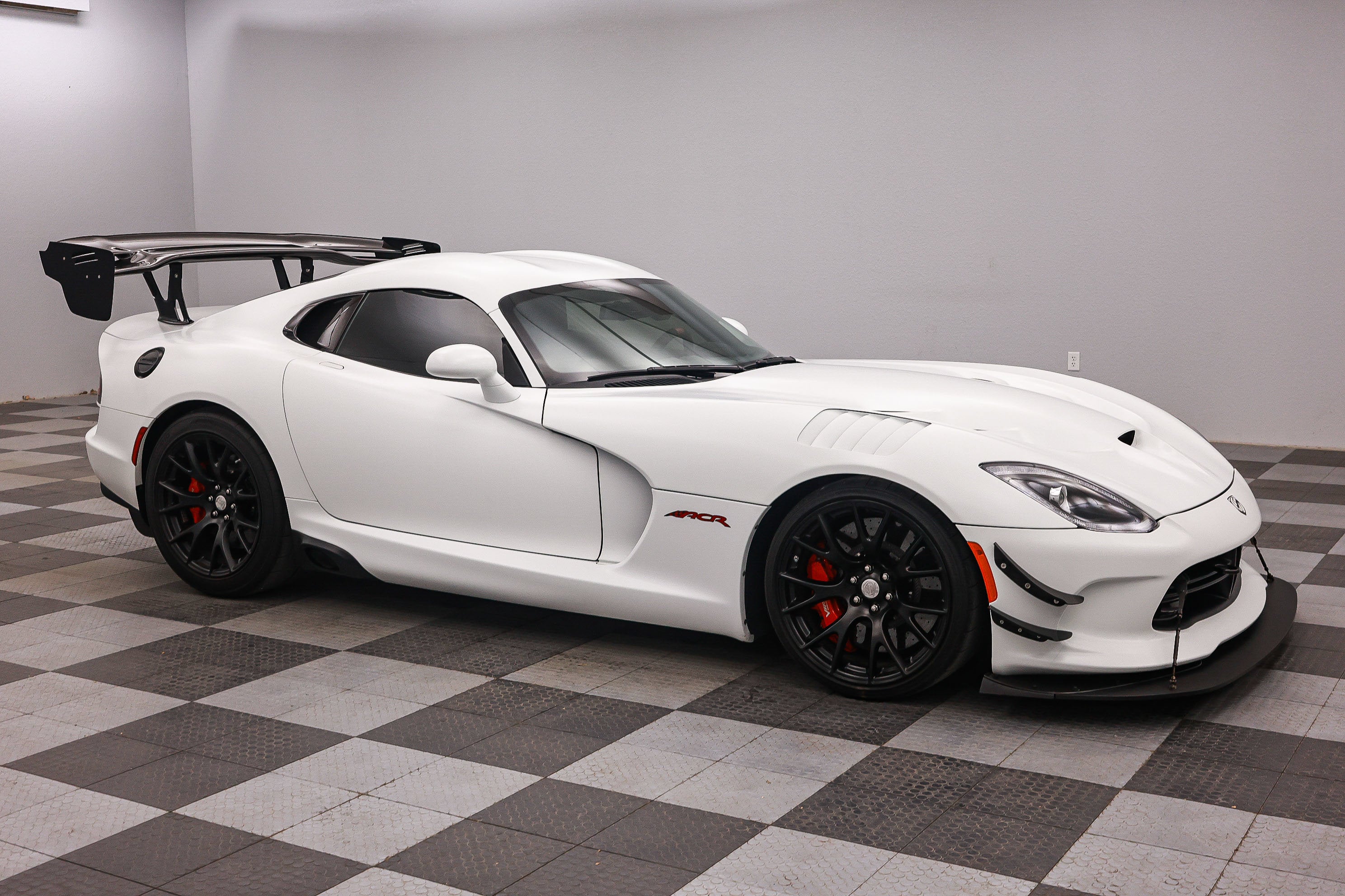 2016 Dodge Viper GTC