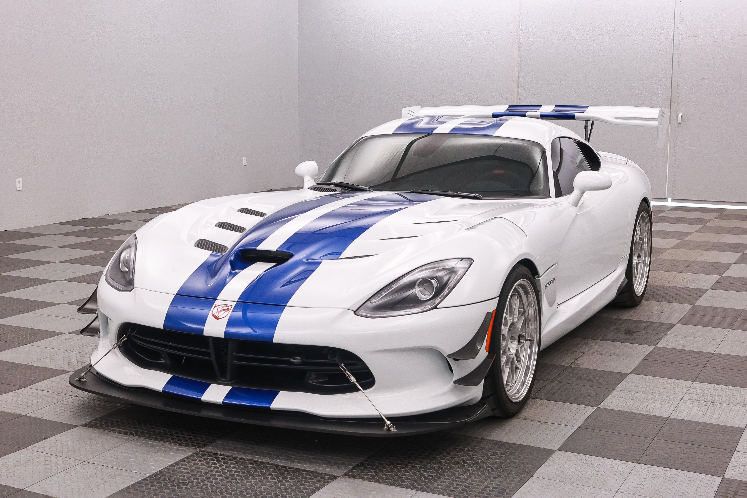2017 Dodge Viper GTC