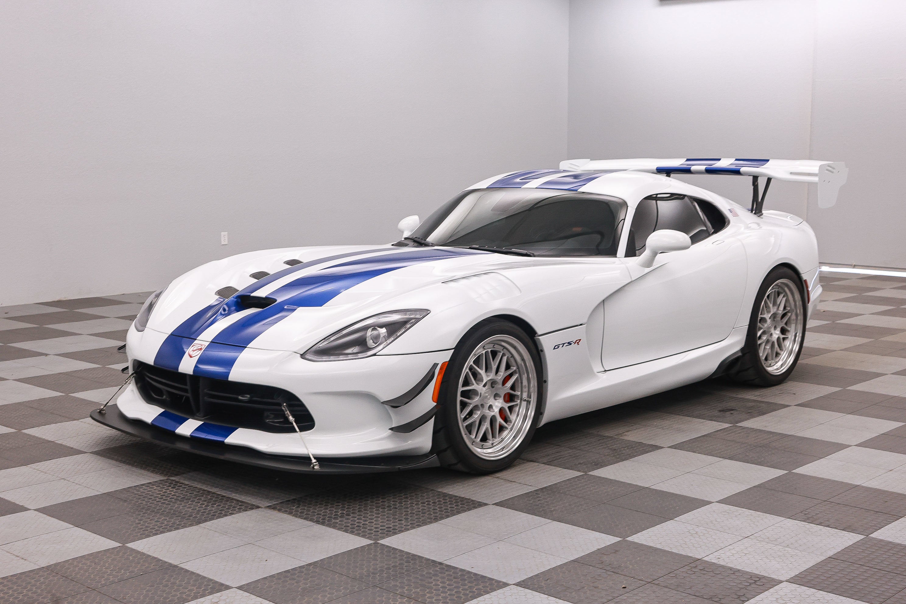 2017 Dodge Viper GTC