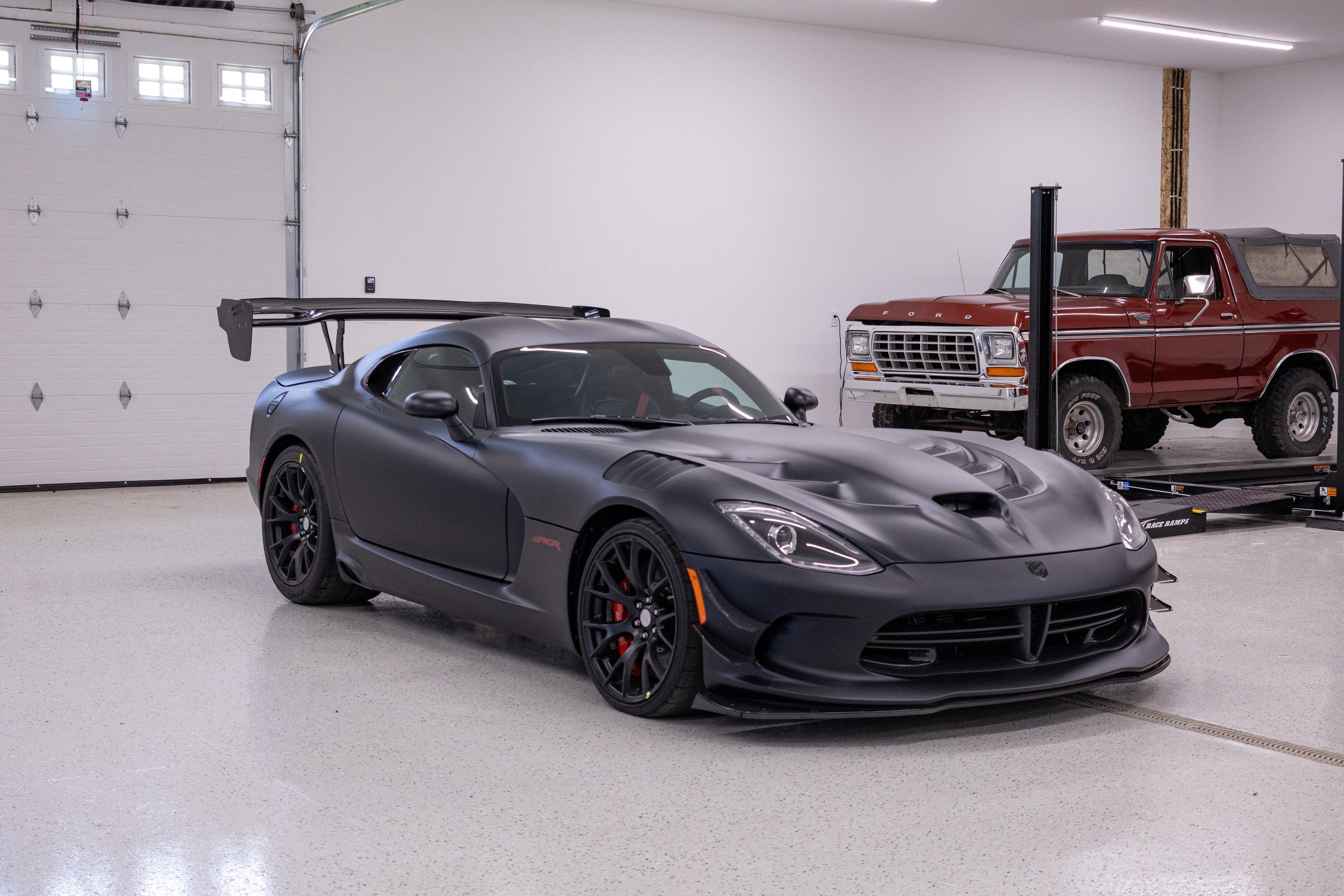 2017 Dodge Viper GTC