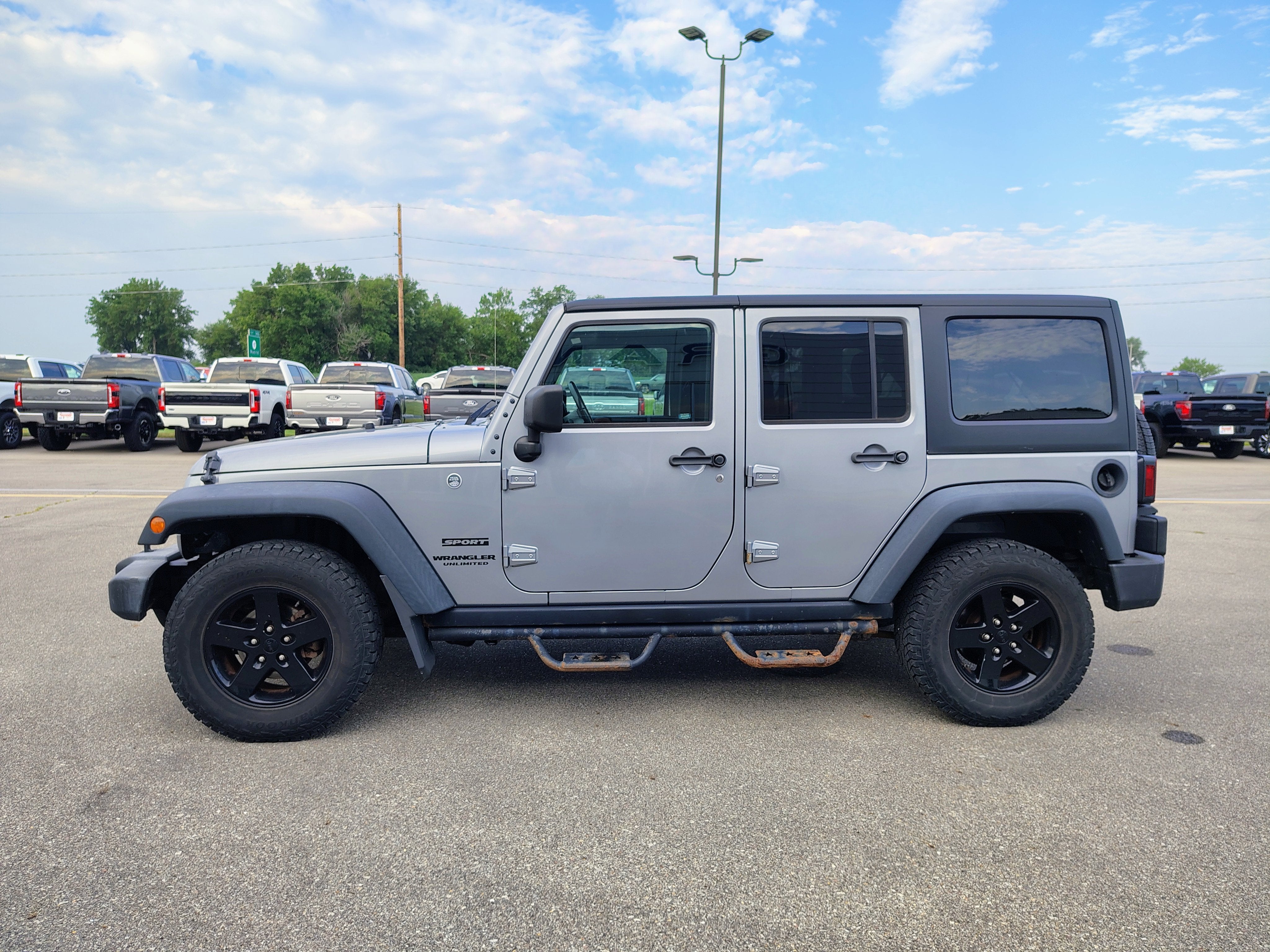 2016 Jeep Wrangler Unlimited Sport