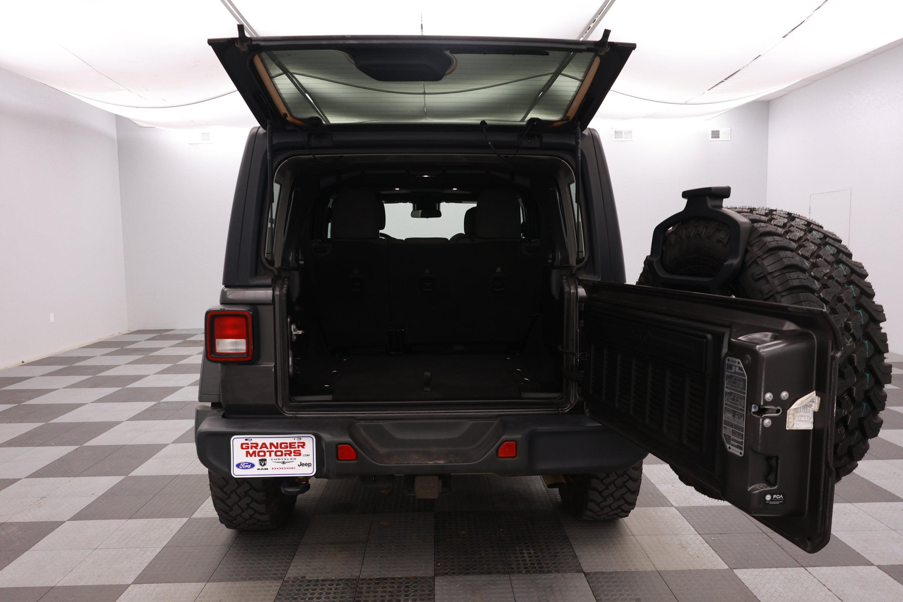 2024 Jeep Wrangler 4-Door Willys 4x4
