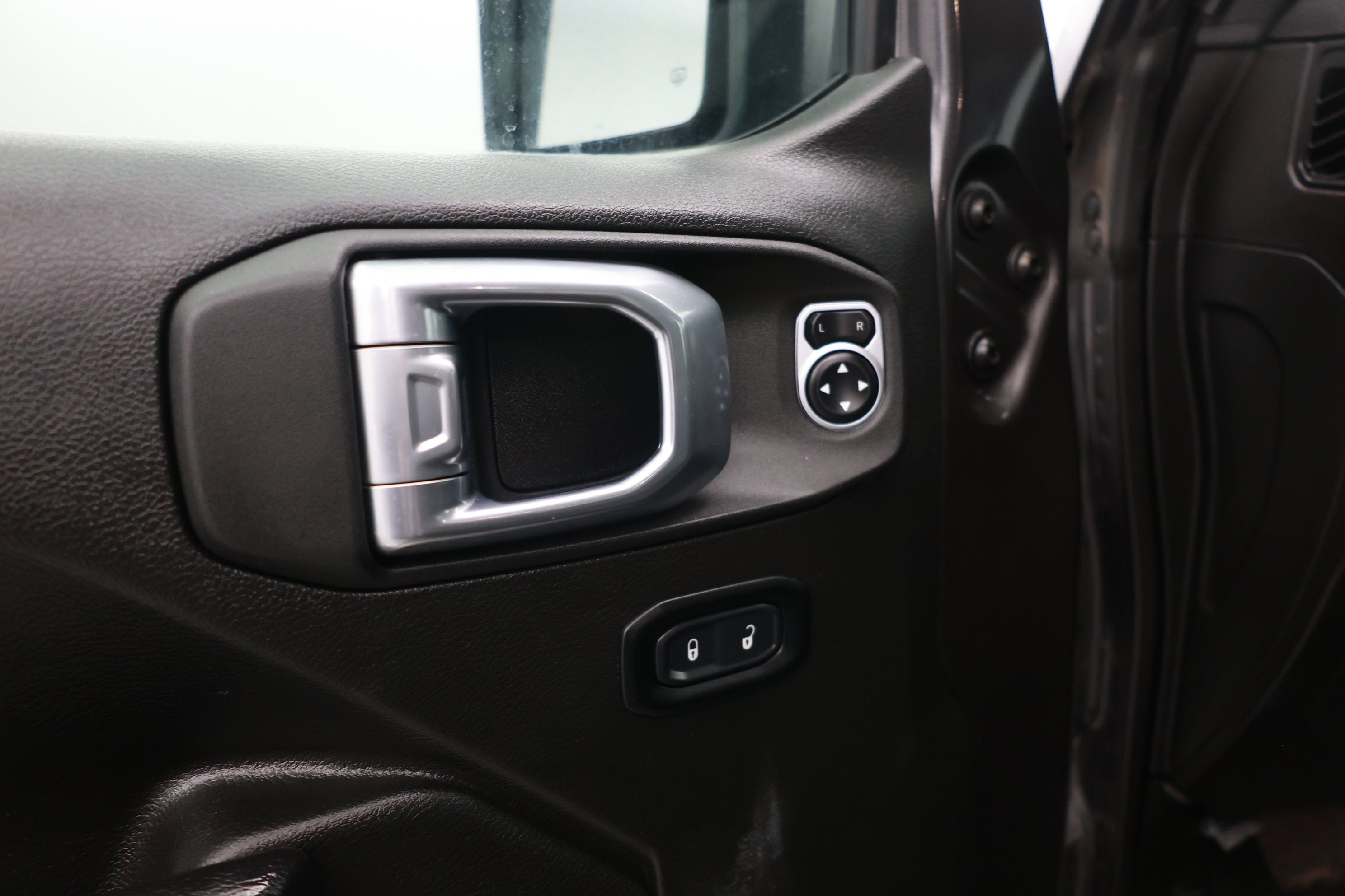 2024 Jeep Wrangler 4-Door Willys 4x4