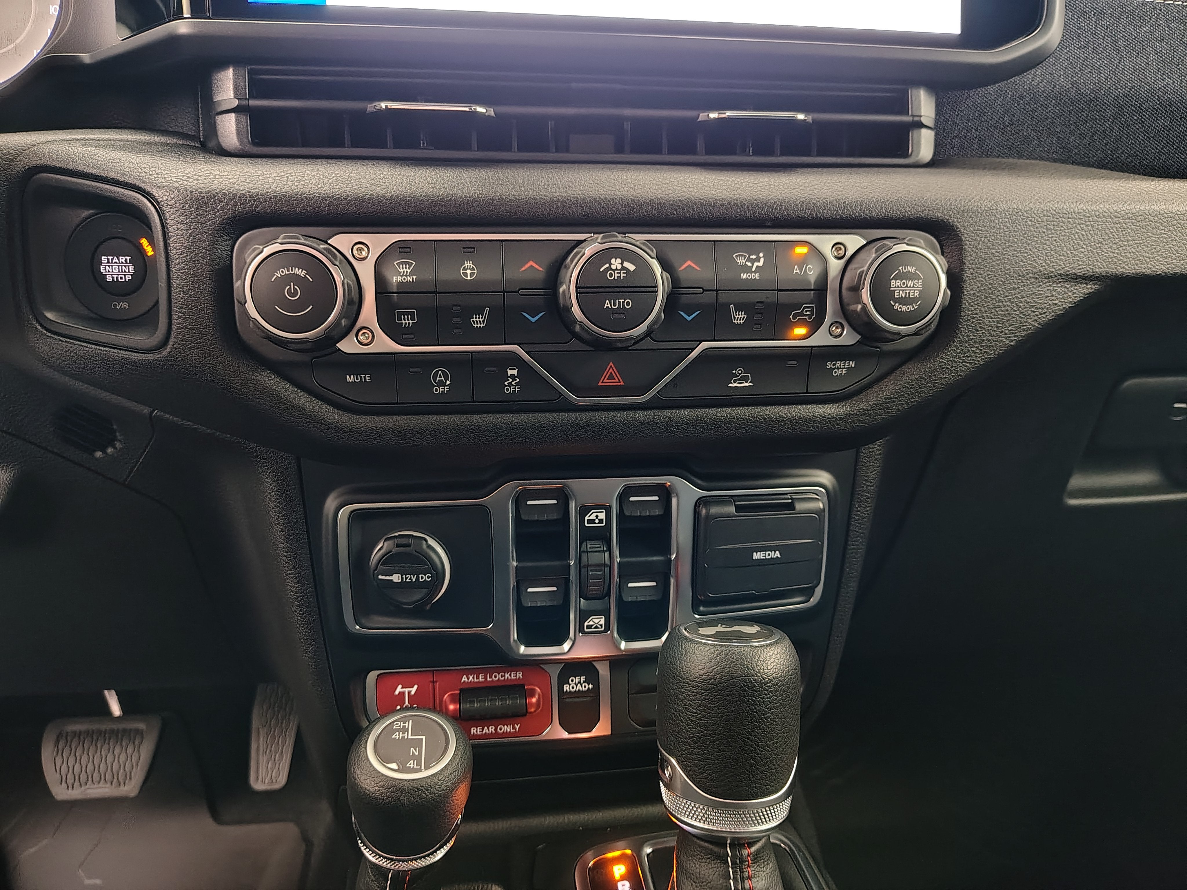 2026 Jeep Wrangler Unlimited Sport