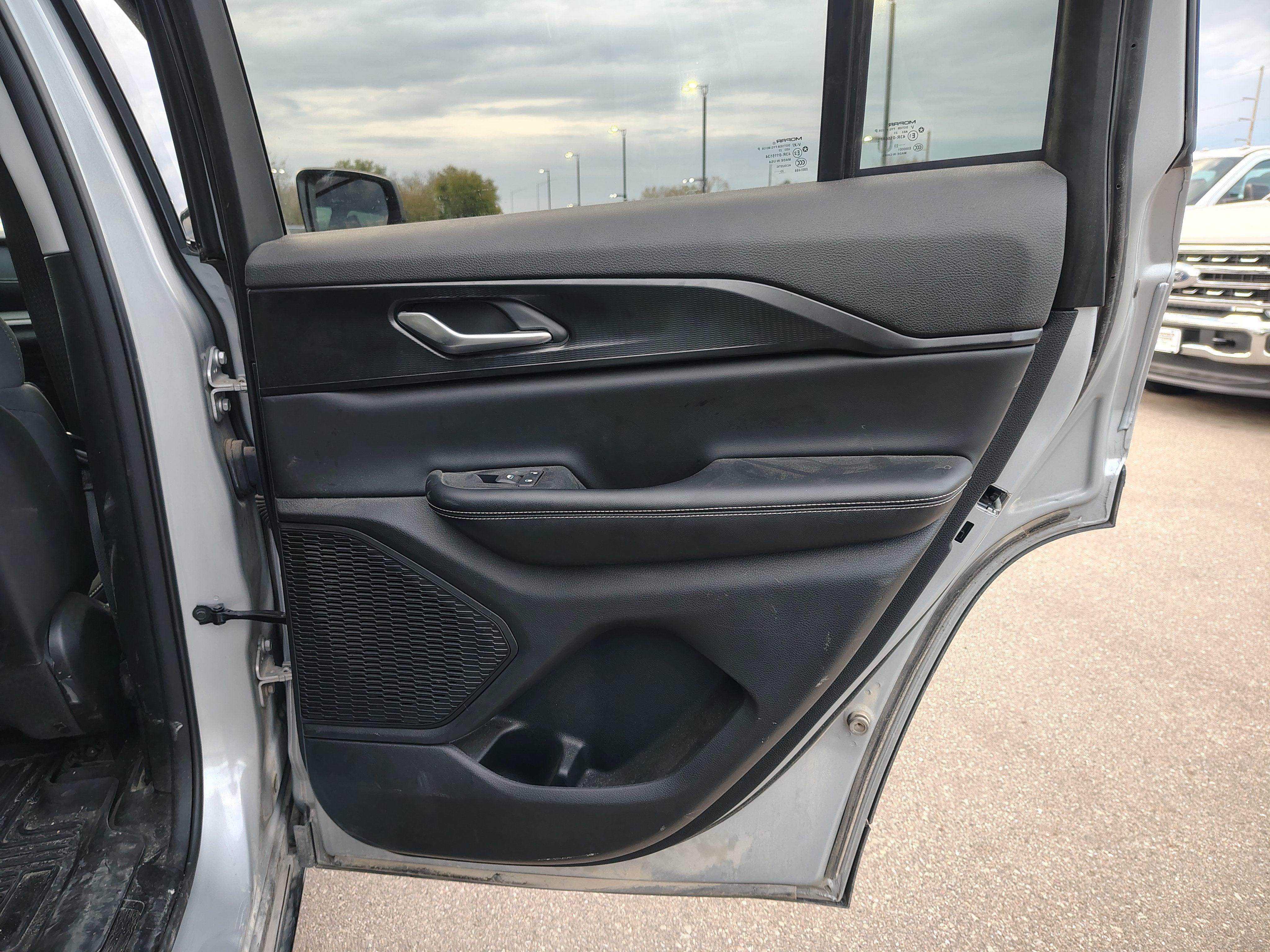 2023 Jeep Grand Cherokee Laredo