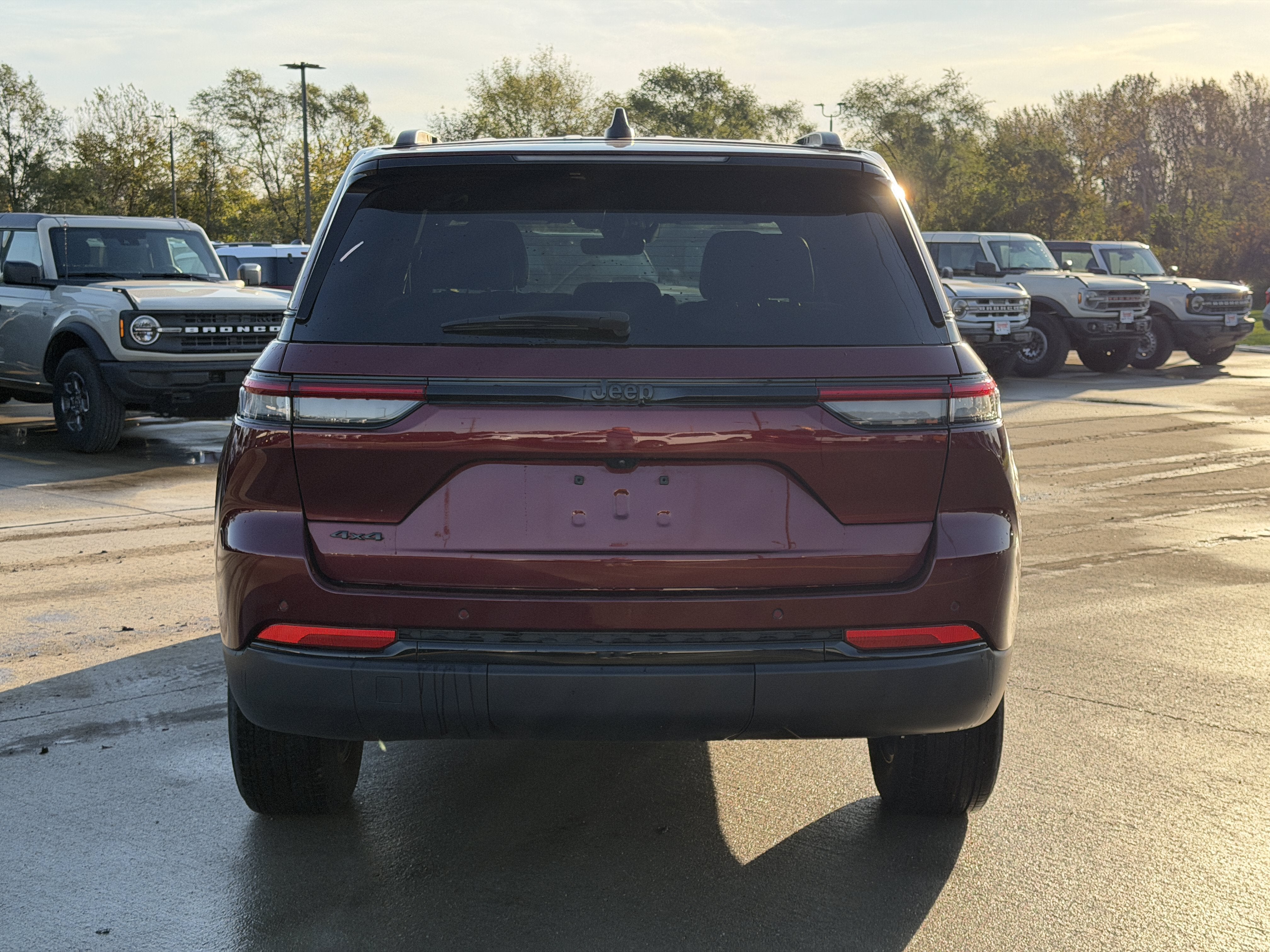 2025 Jeep Grand Cherokee Laredo