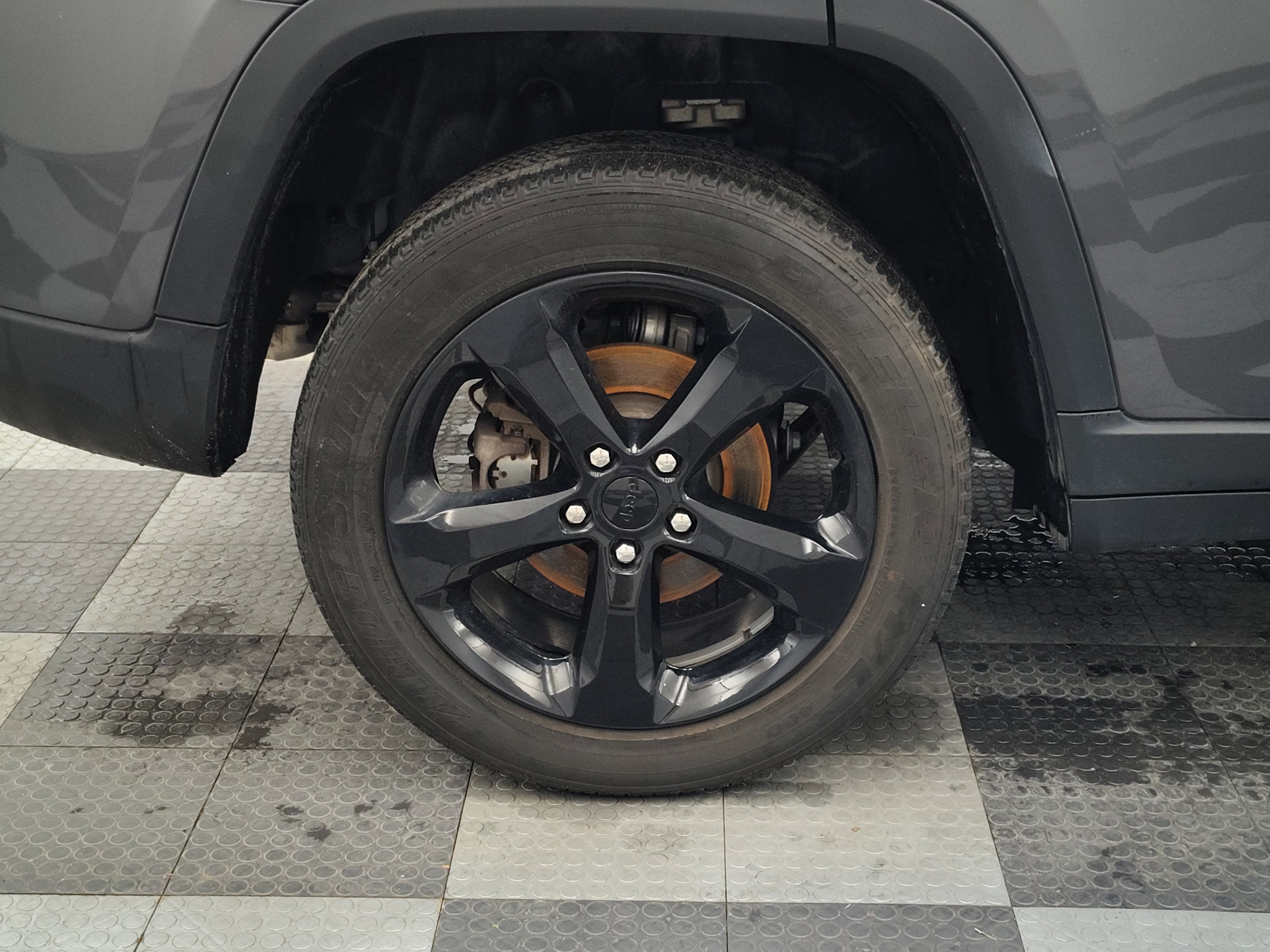2023 Jeep Grand Cherokee Laredo