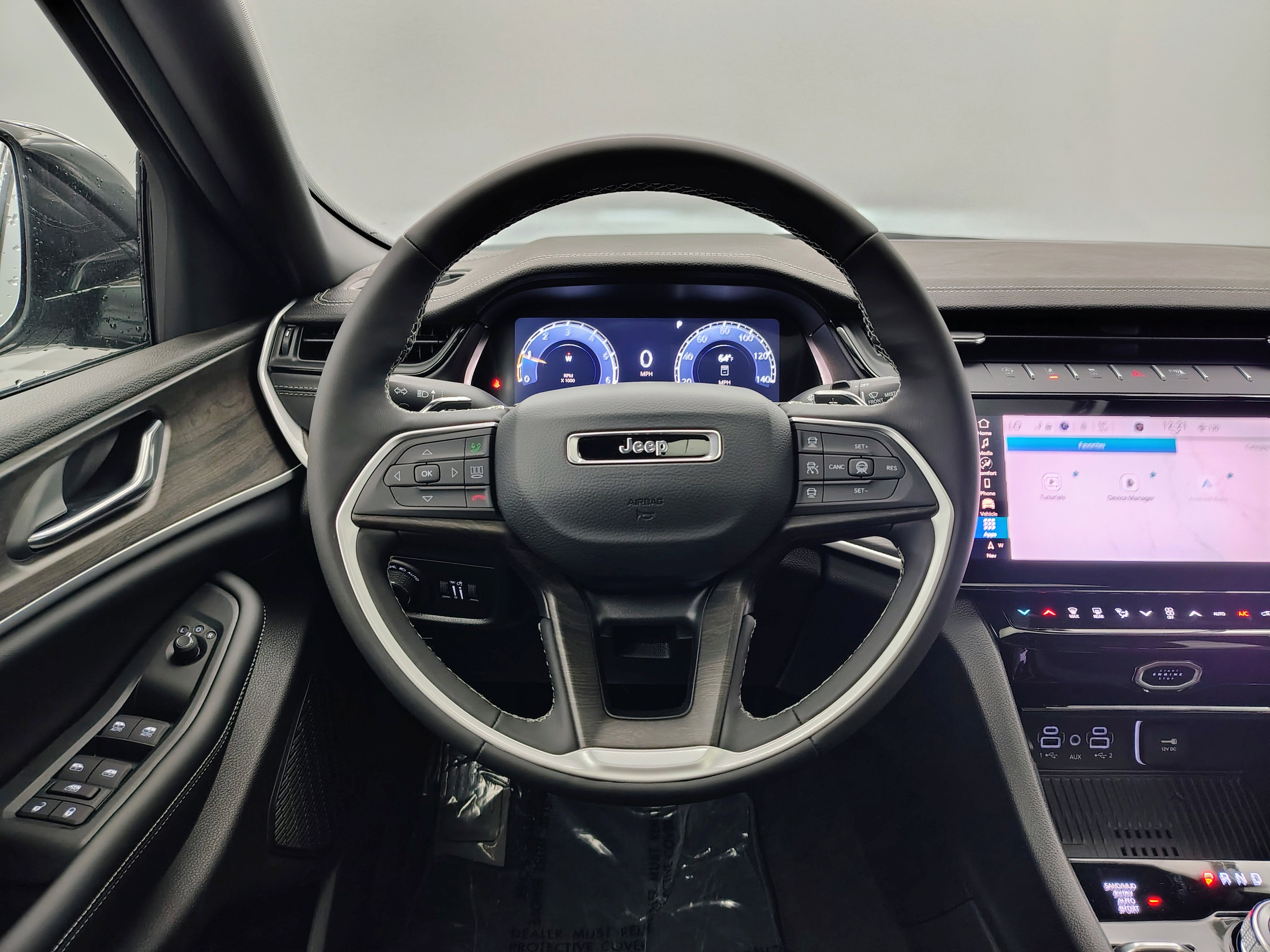 2026 Jeep Grand Cherokee GRAND CHEROKEE LAREDO ALTITUDE 4X4