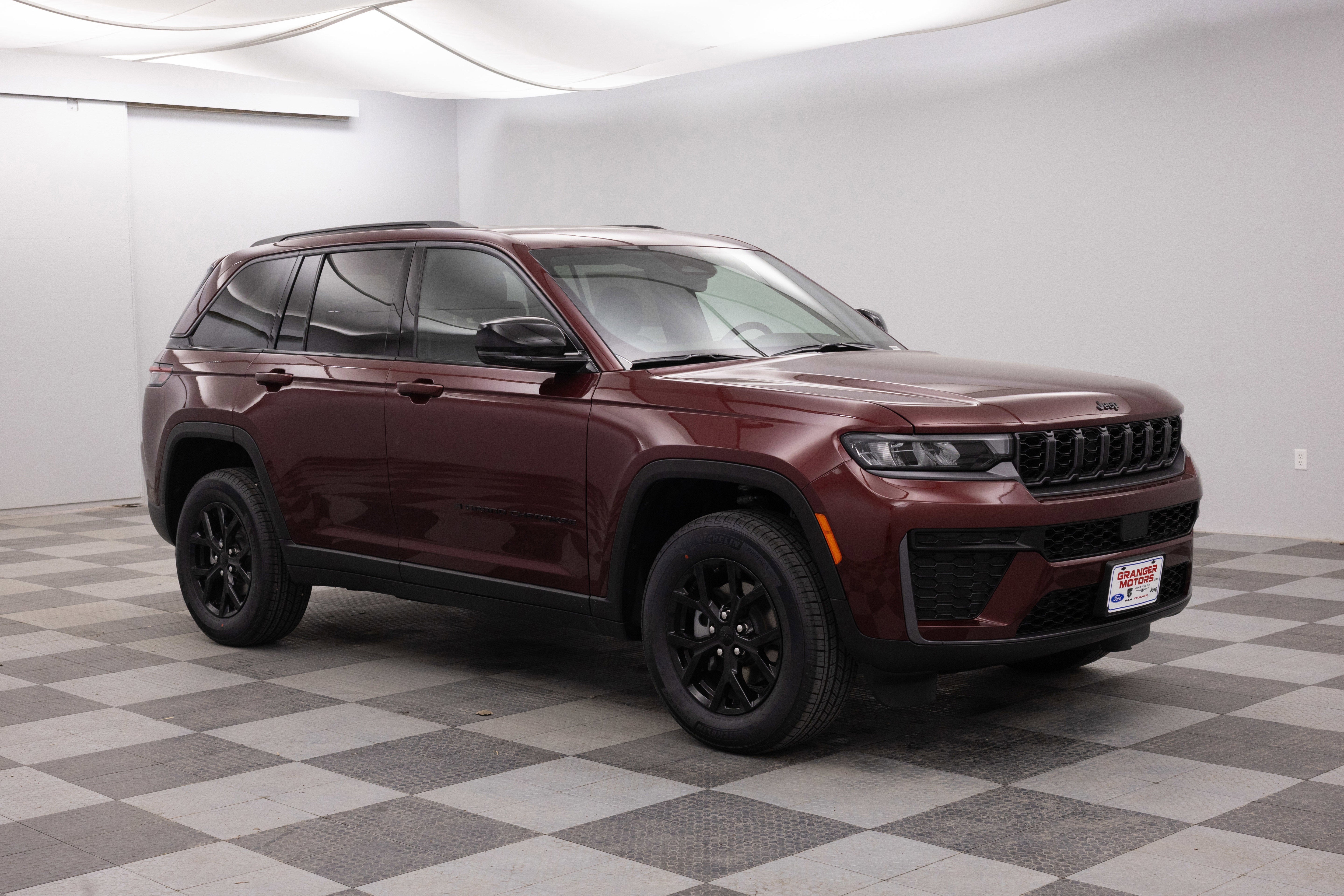 2026 Jeep Grand Cherokee GRAND CHEROKEE LAREDO ALTITUDE 4X4