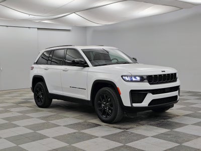 2026 Jeep Grand Cherokee Laredo Altitude