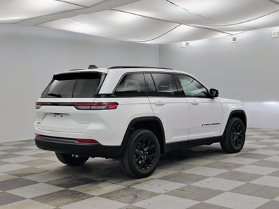 2026 Jeep Grand Cherokee Laredo Altitude