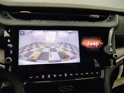 2026 Jeep Grand Cherokee Laredo Altitude