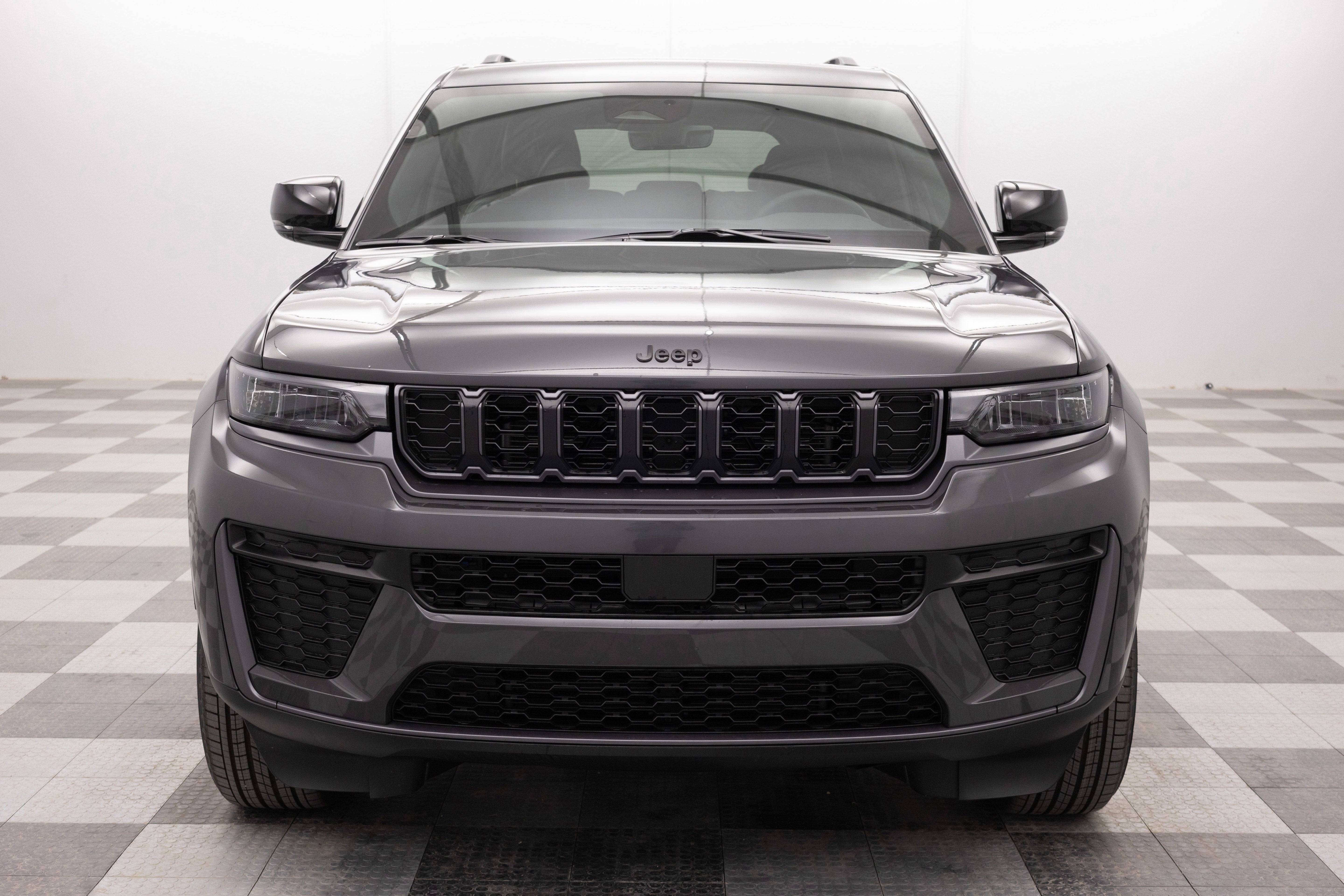 2026 Jeep Grand Cherokee GRAND CHEROKEE LAREDO ALTITUDE 4X4
