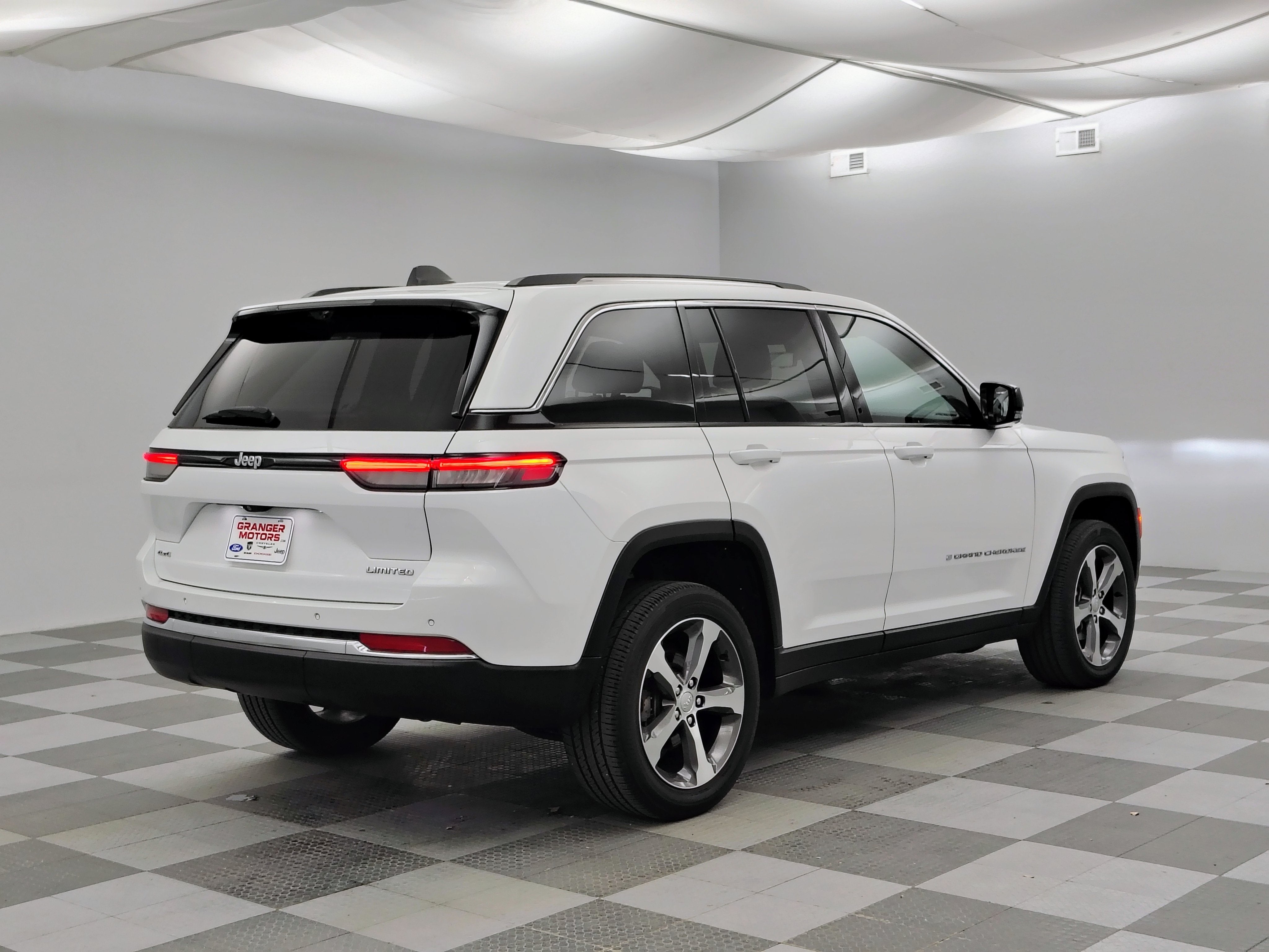 2023 Jeep Grand Cherokee Limited 4x4