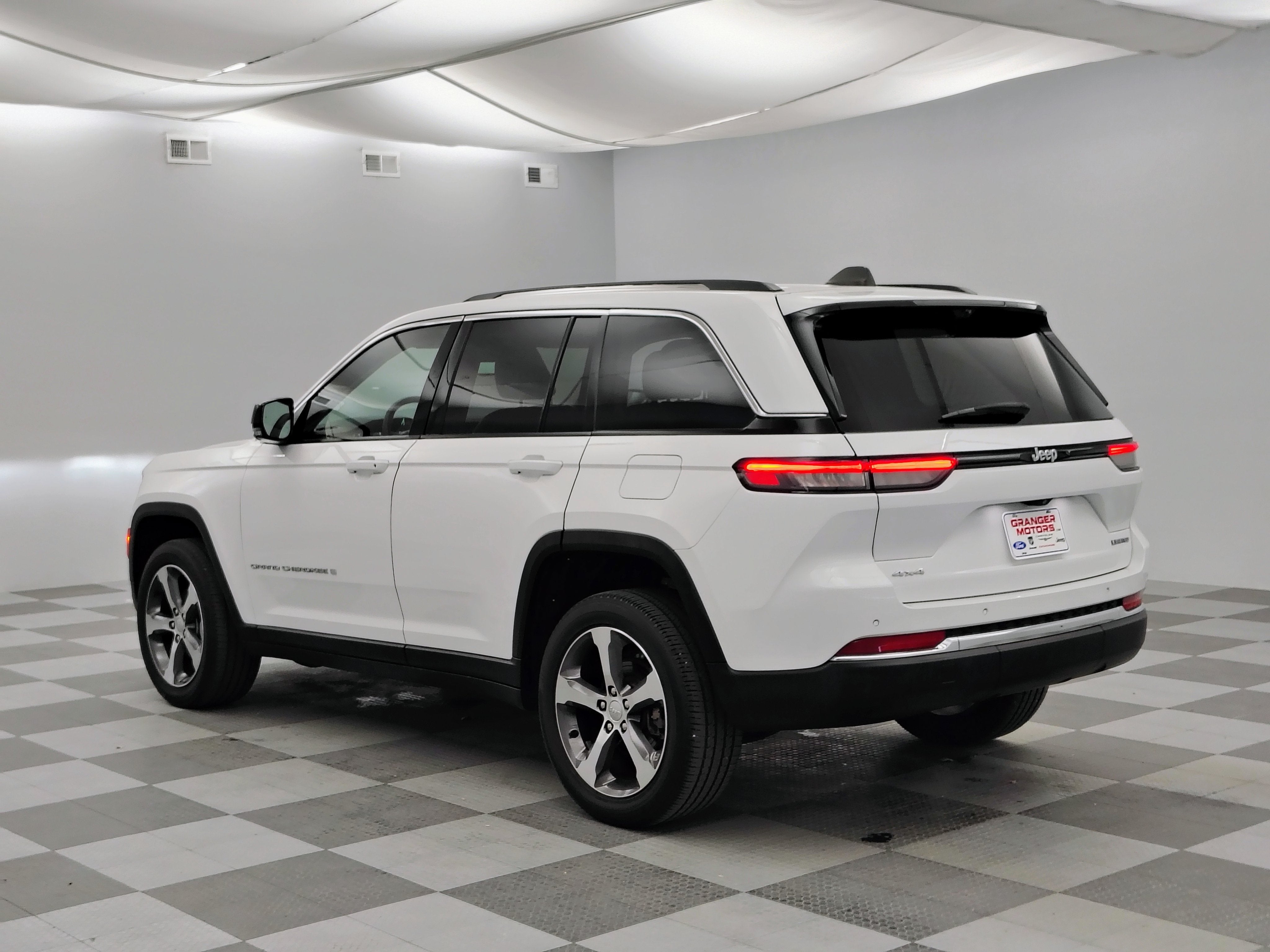 2023 Jeep Grand Cherokee Limited 4x4