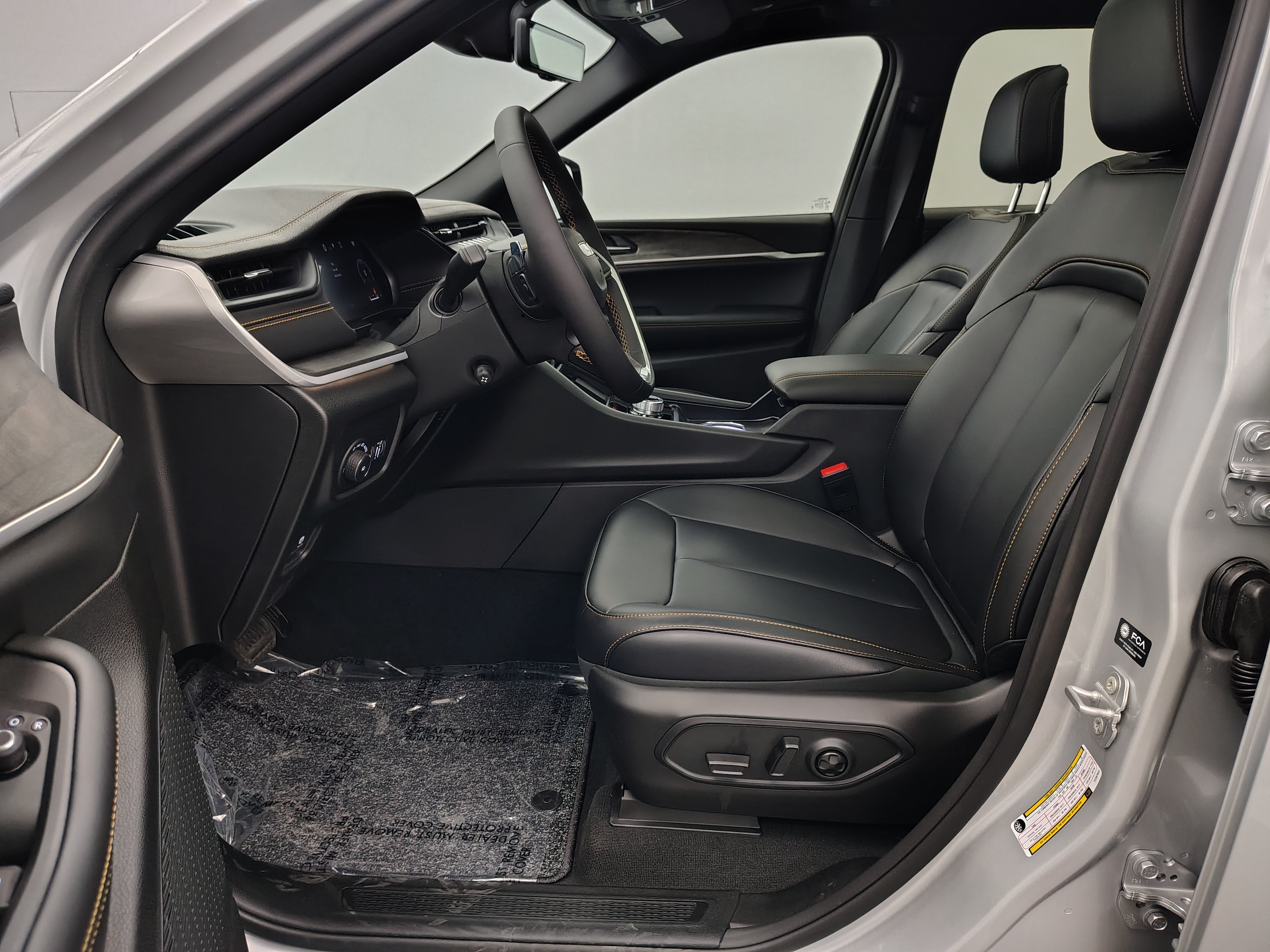 2026 Jeep Grand Cherokee 85th Anniversary Edition