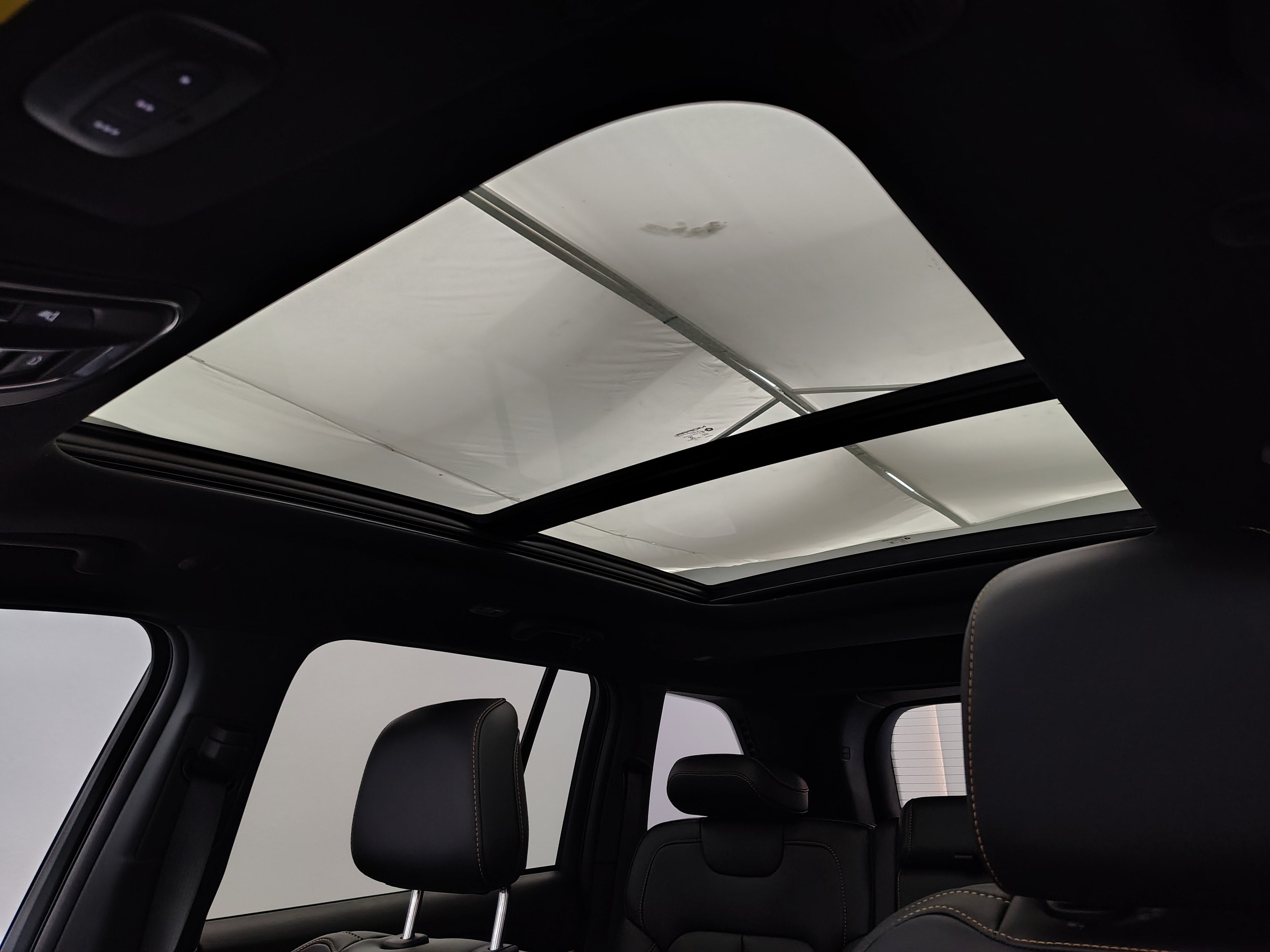 2026 Jeep Grand Cherokee 85th Anniversary Edition