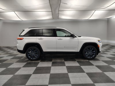 2026 Jeep Grand Cherokee 85th Anniversary Edition