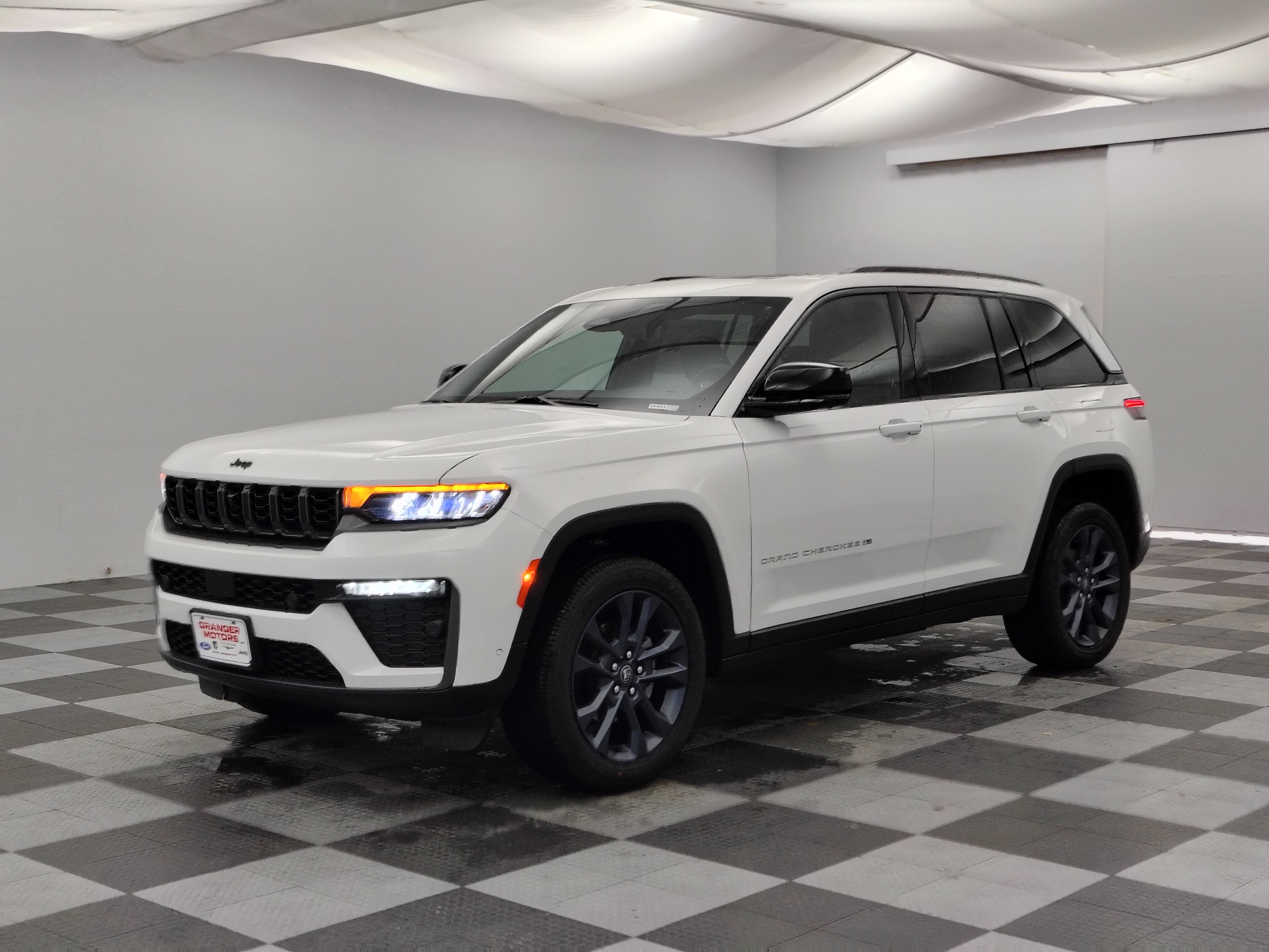 2026 Jeep Grand Cherokee 85th Anniversary Edition
