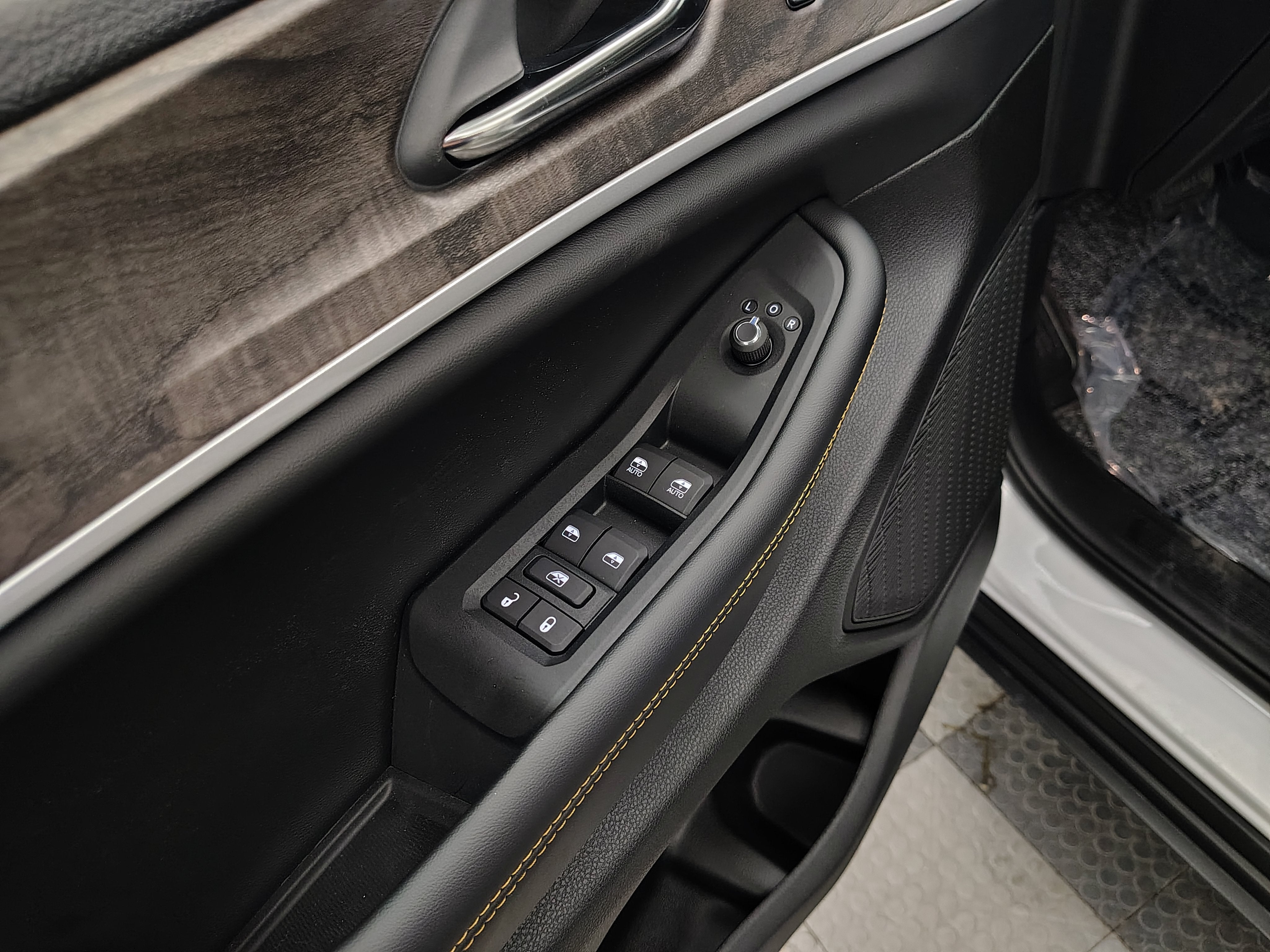 2026 Jeep Grand Cherokee 85th Anniversary Edition