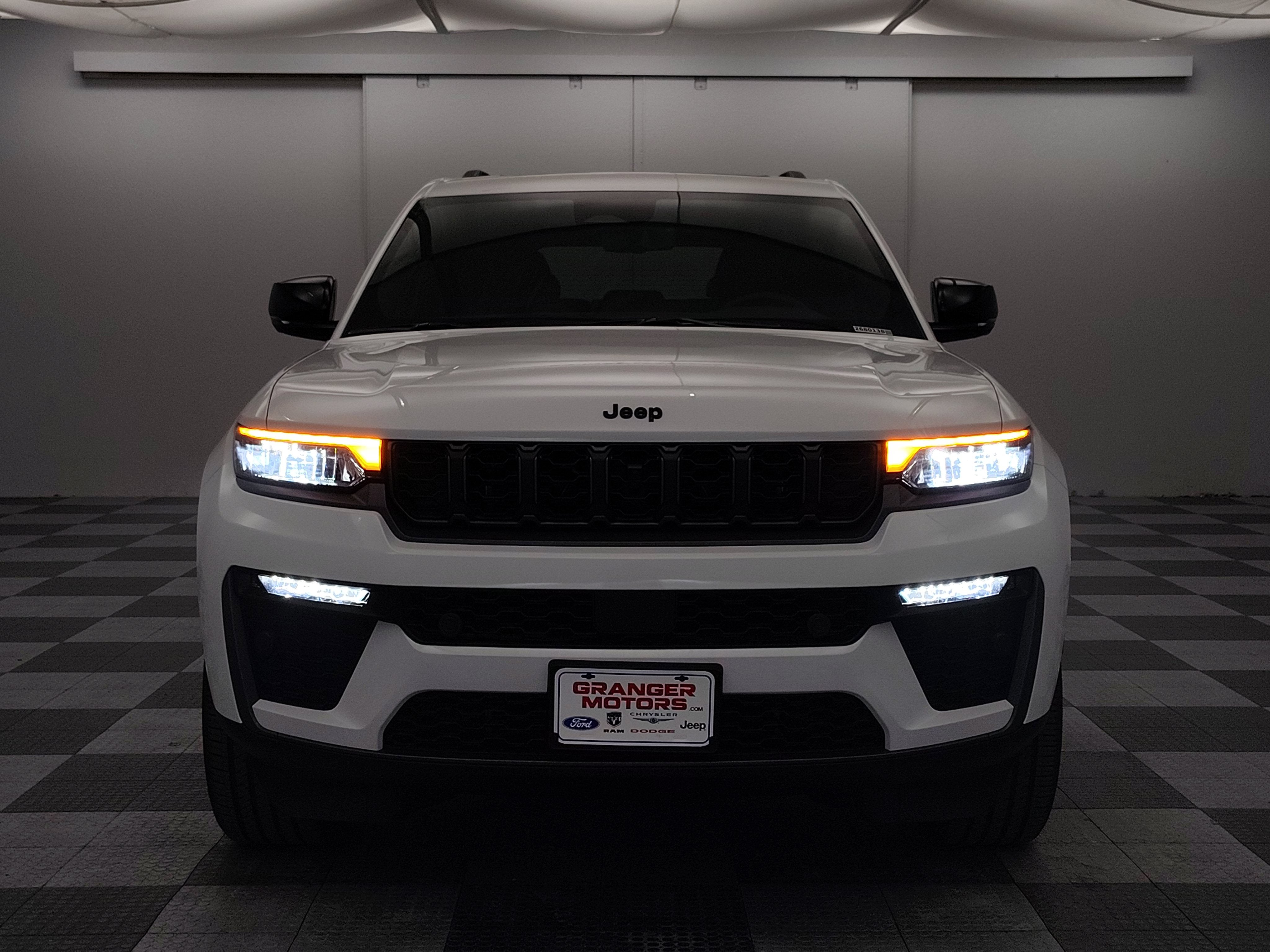 2026 Jeep Grand Cherokee 85th Anniversary Edition