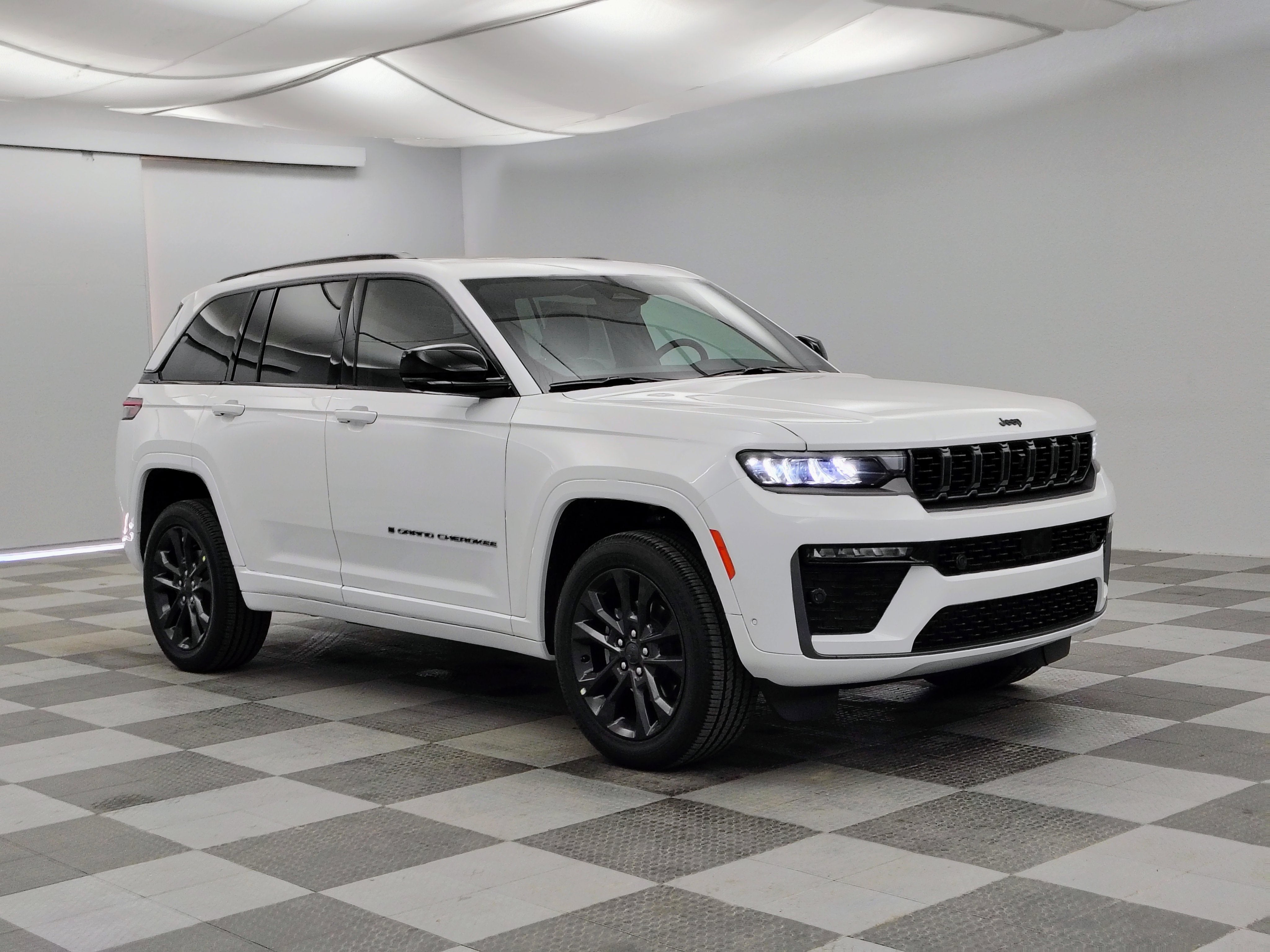 2026 Jeep Grand Cherokee GRAND CHEROKEE LIMITED RESERVE 4X4