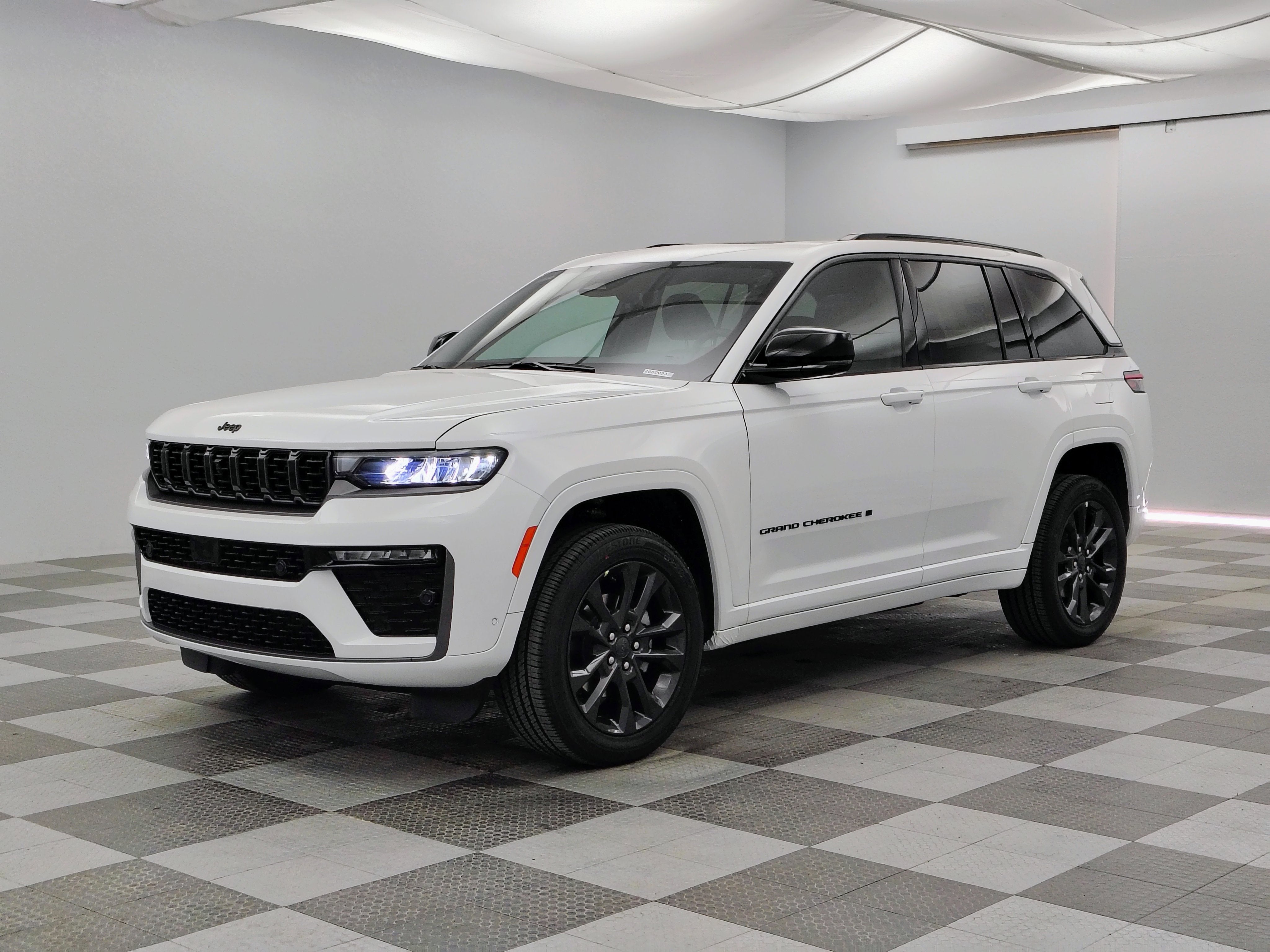 2026 Jeep Grand Cherokee GRAND CHEROKEE LIMITED RESERVE 4X4