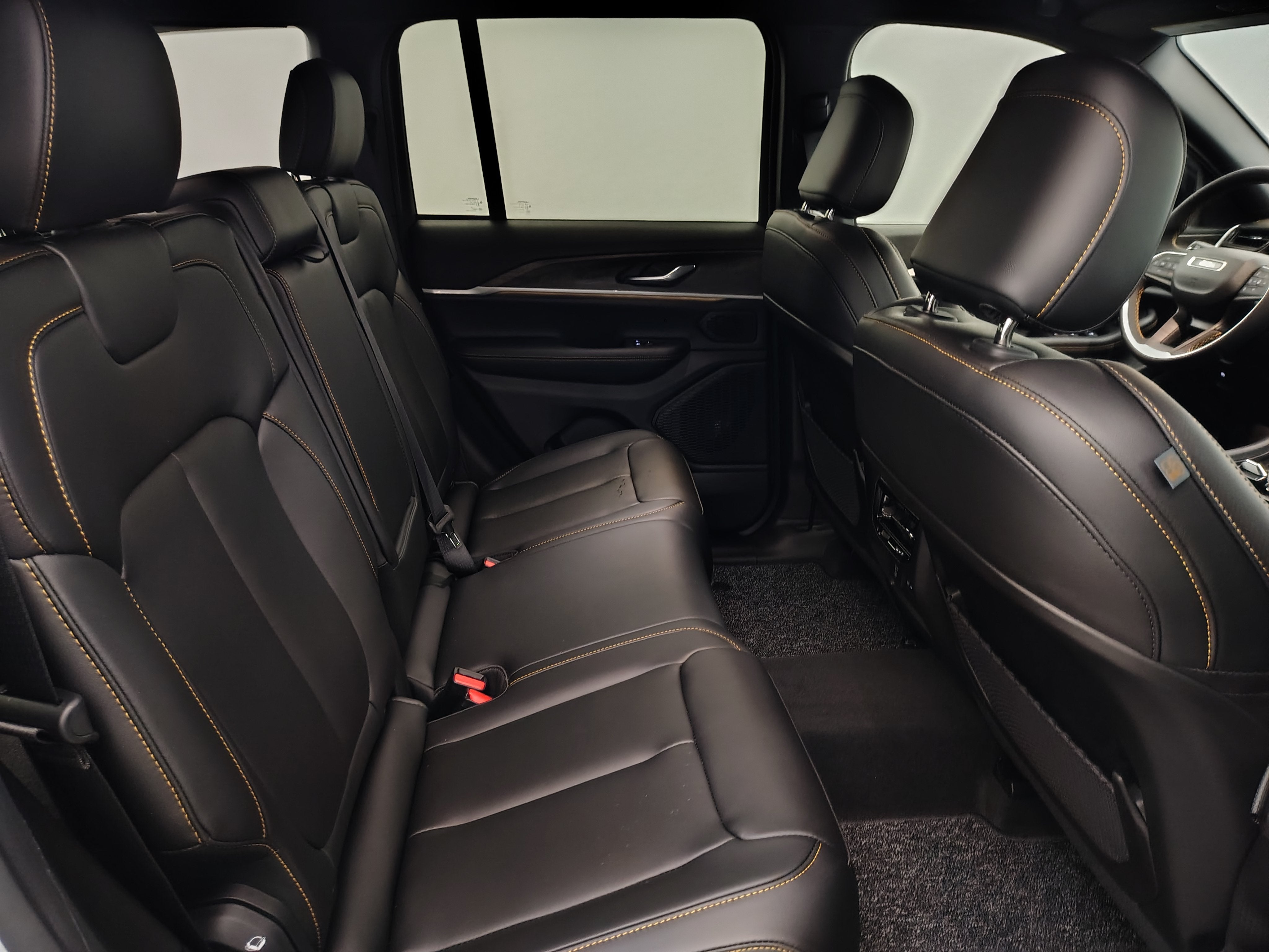2026 Jeep Grand Cherokee 85th Anniversary Edition