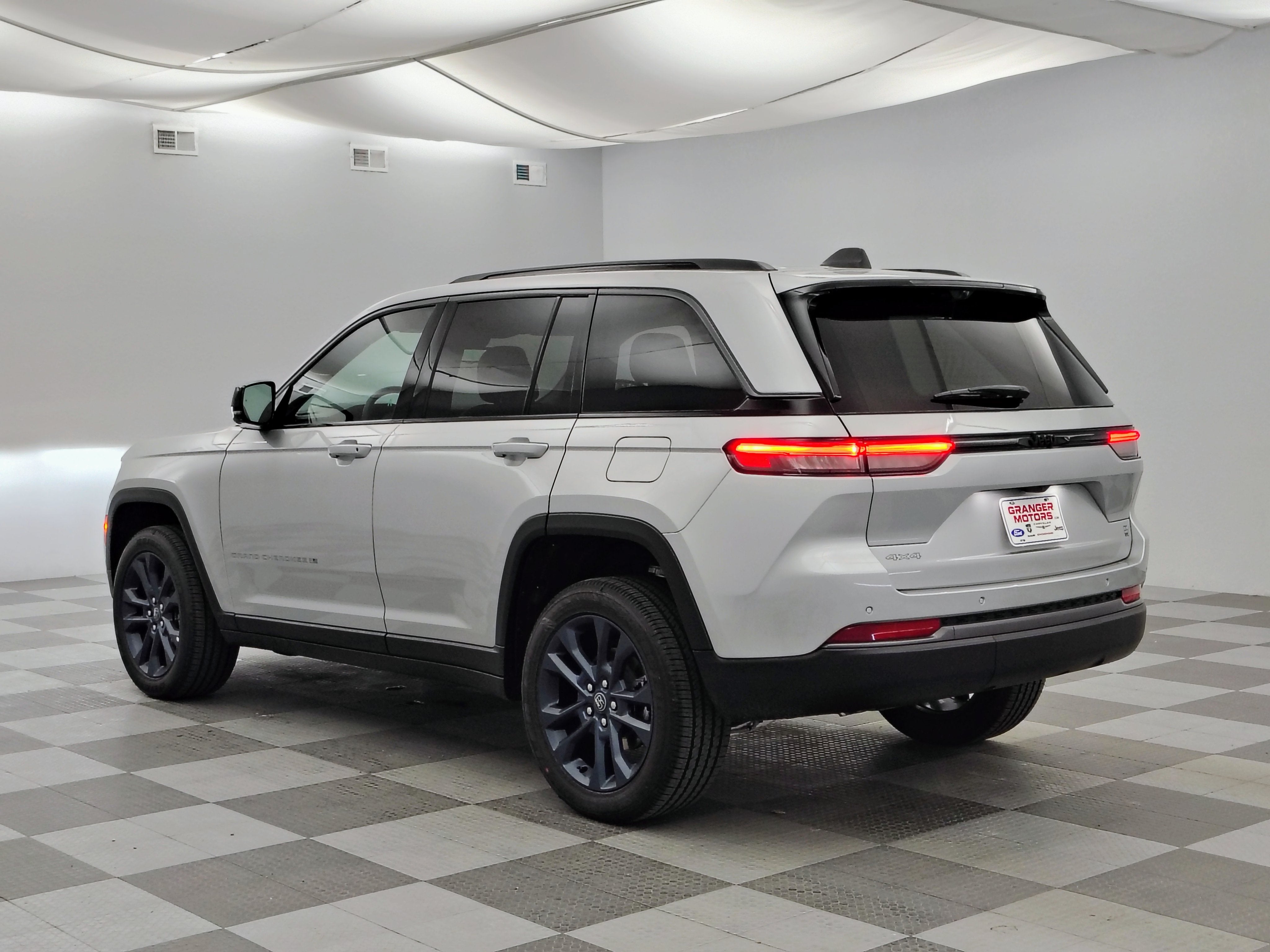 2026 Jeep Grand Cherokee 85th Anniversary Edition
