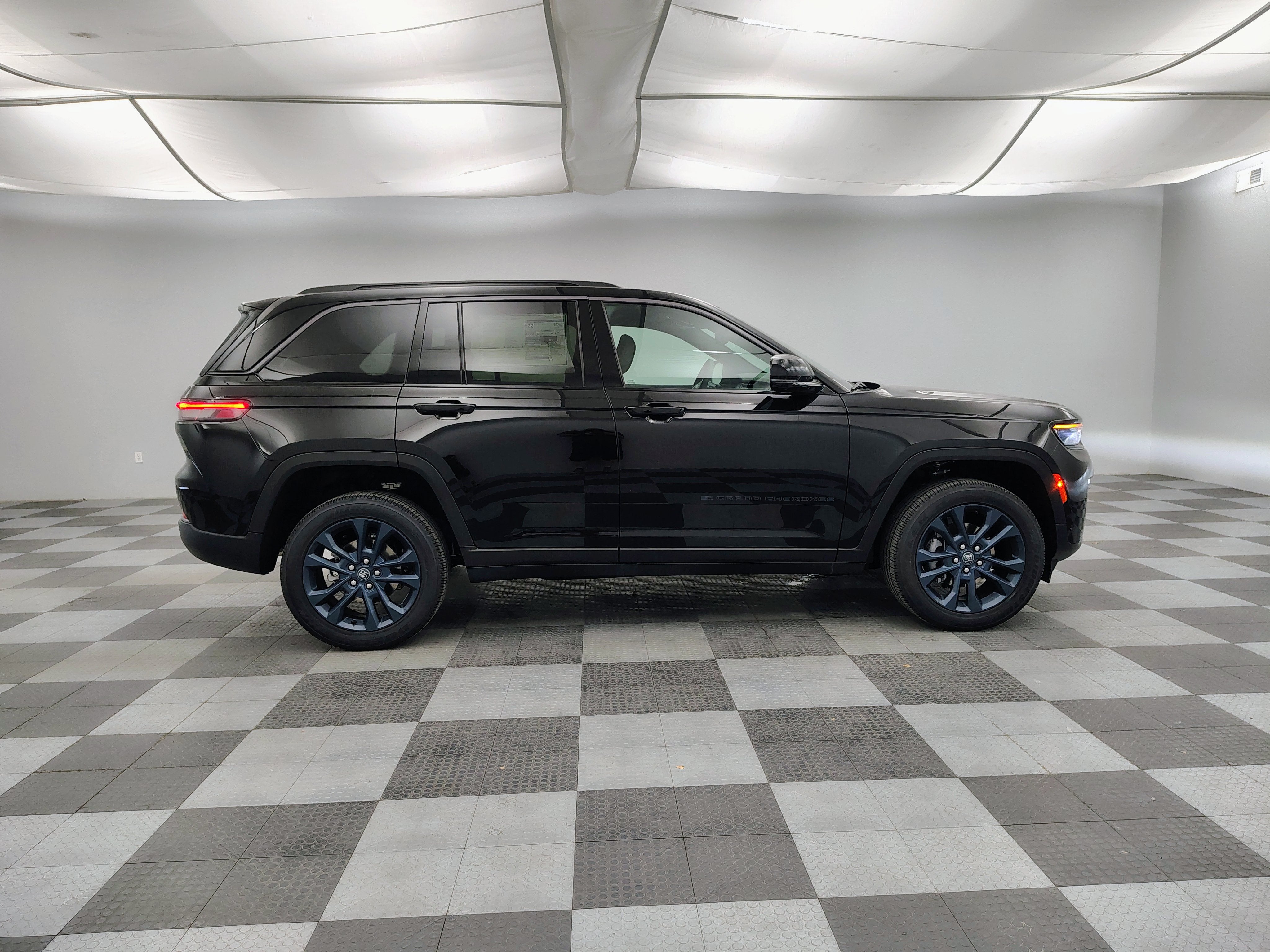 2026 Jeep Grand Cherokee GRAND CHEROKEE 85TH ANNIVERSARY EDITION 4X4