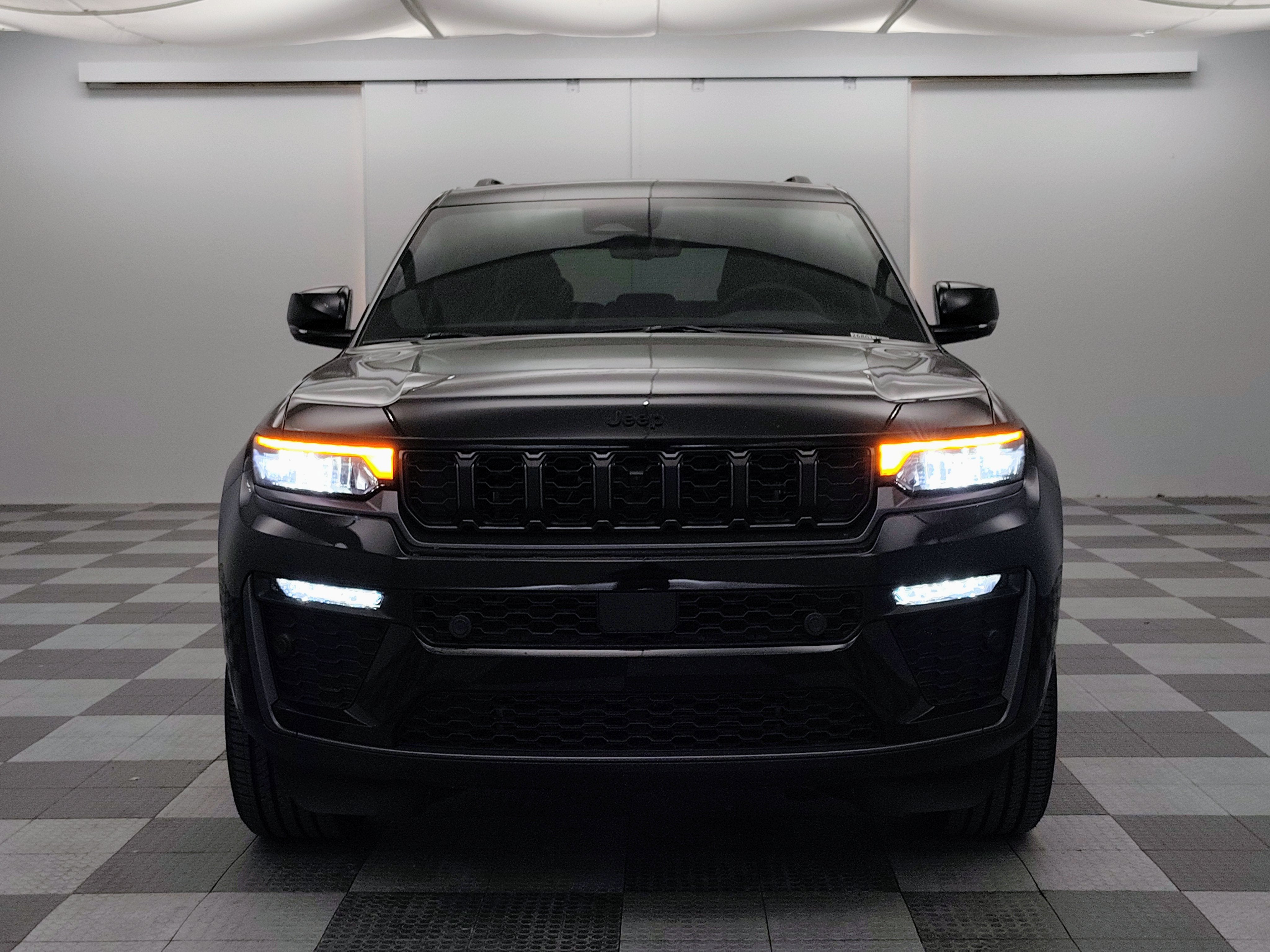2026 Jeep Grand Cherokee GRAND CHEROKEE 85TH ANNIVERSARY EDITION 4X4