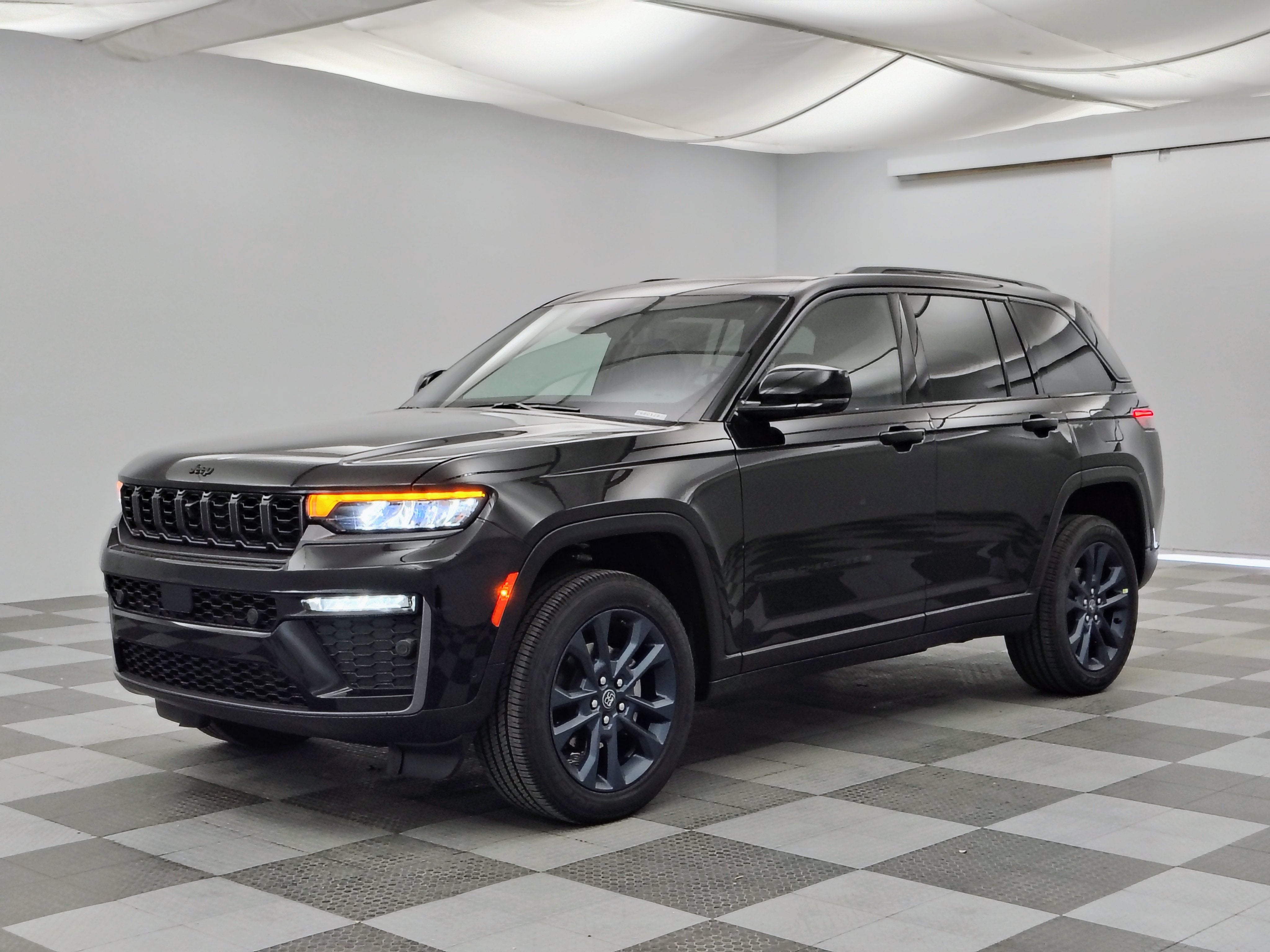 2026 Jeep Grand Cherokee GRAND CHEROKEE 85TH ANNIVERSARY EDITION 4X4