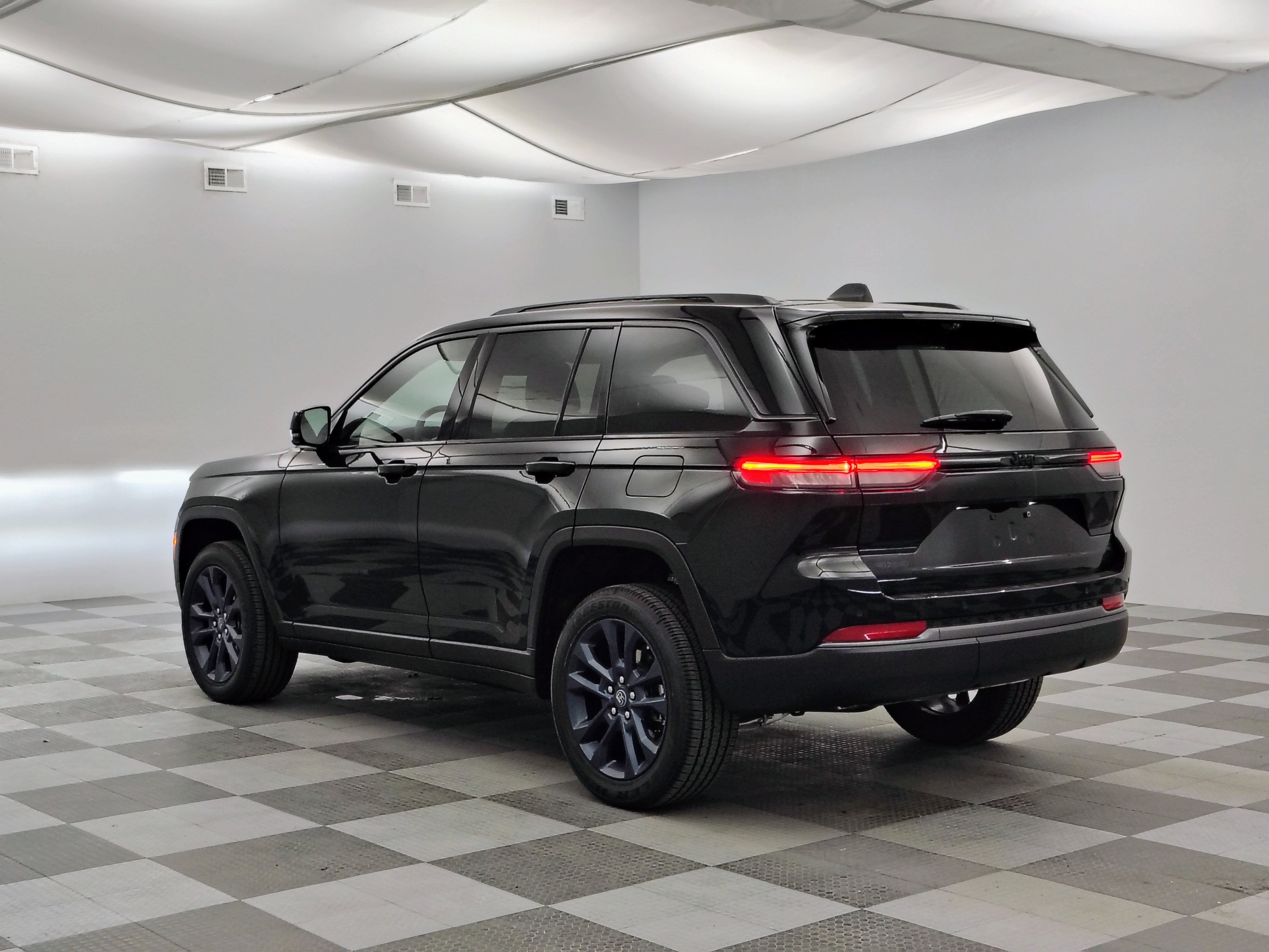 2026 Jeep Grand Cherokee GRAND CHEROKEE 85TH ANNIVERSARY EDITION 4X4