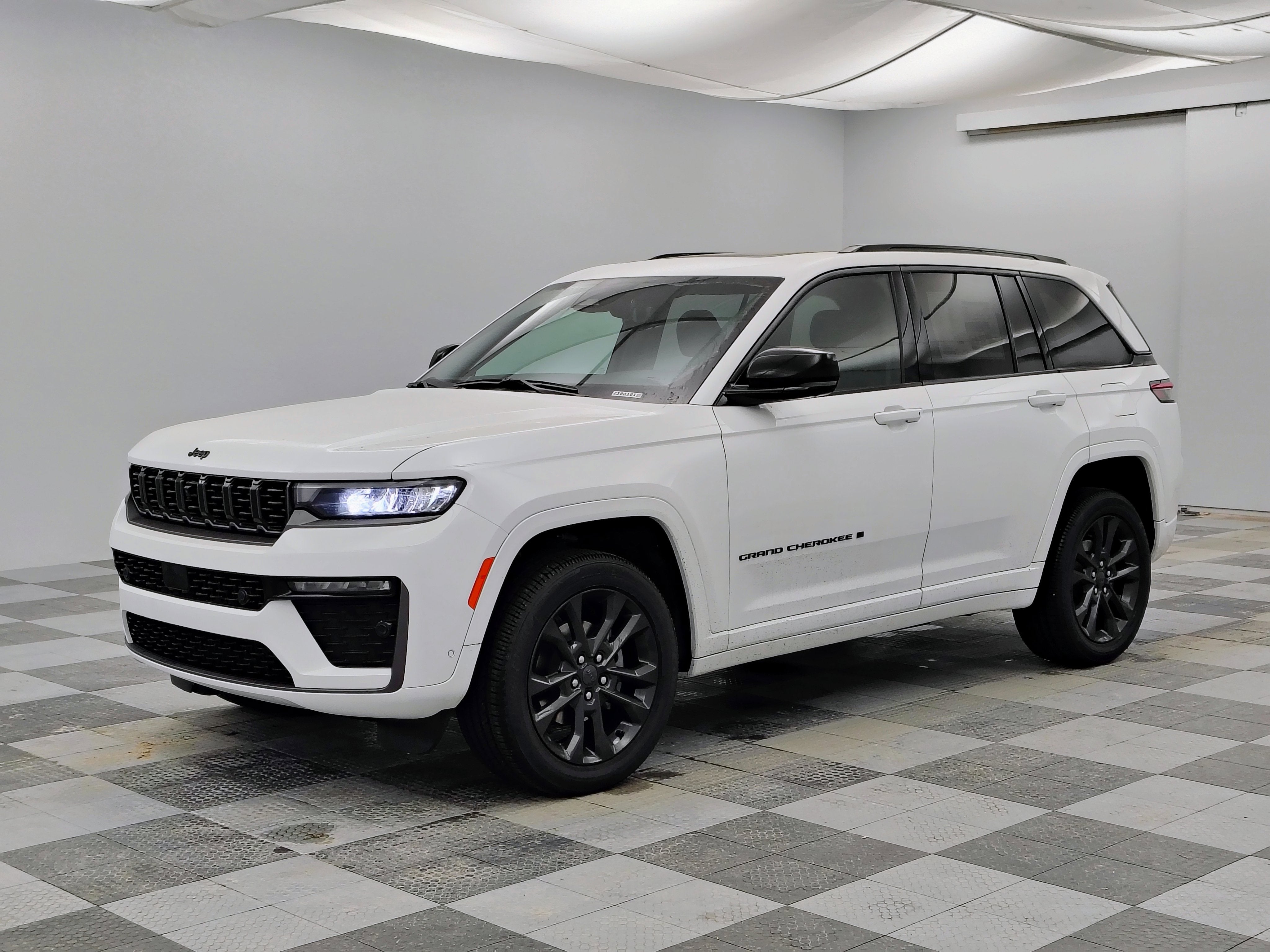 2026 Jeep Grand Cherokee GRAND CHEROKEE LIMITED RESERVE 4X4