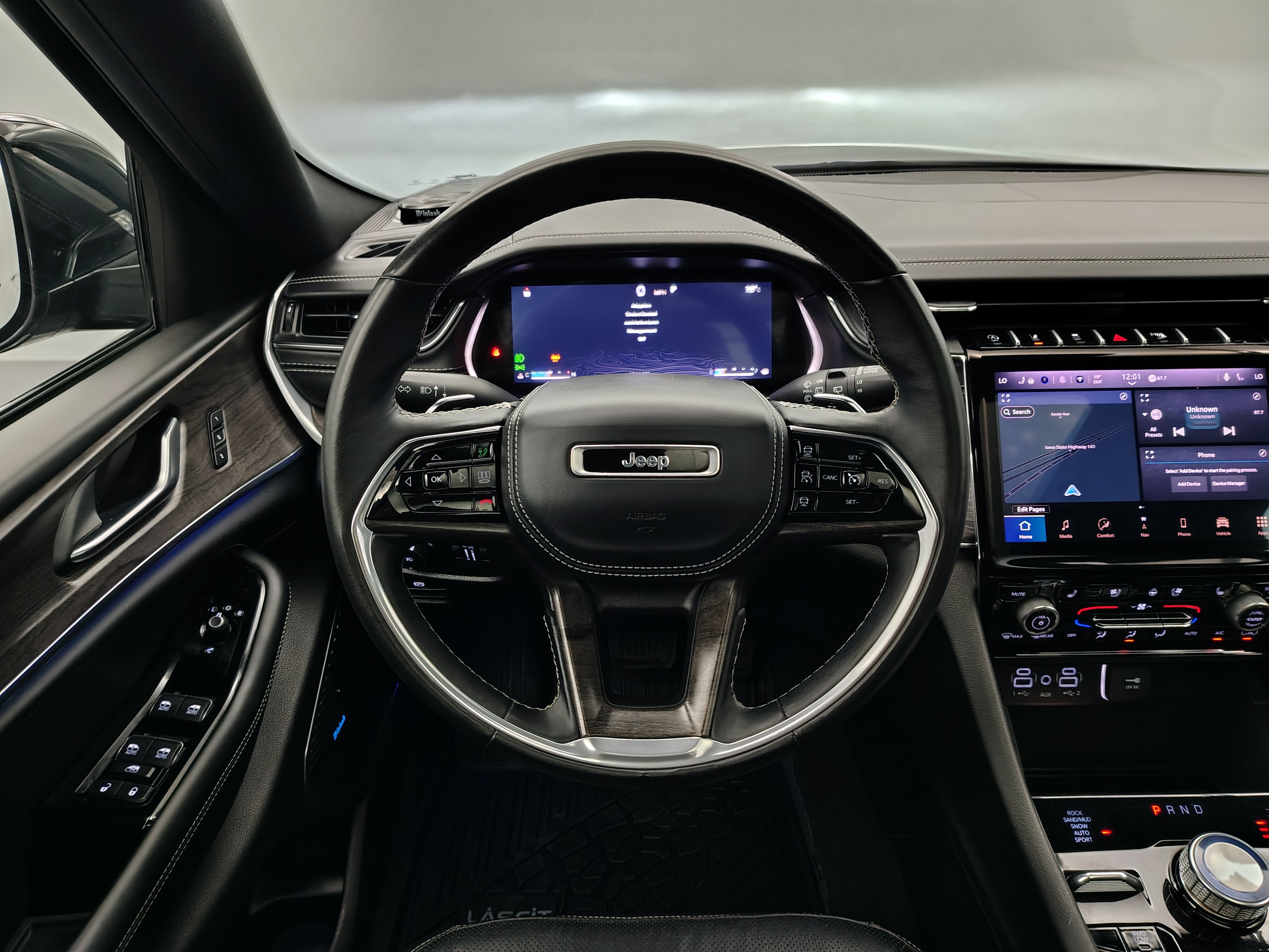 2022 Jeep Grand Cherokee Overland