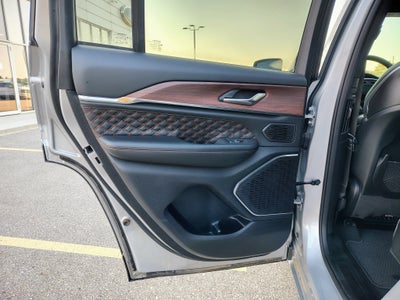 2025 Jeep Grand Cherokee Summit