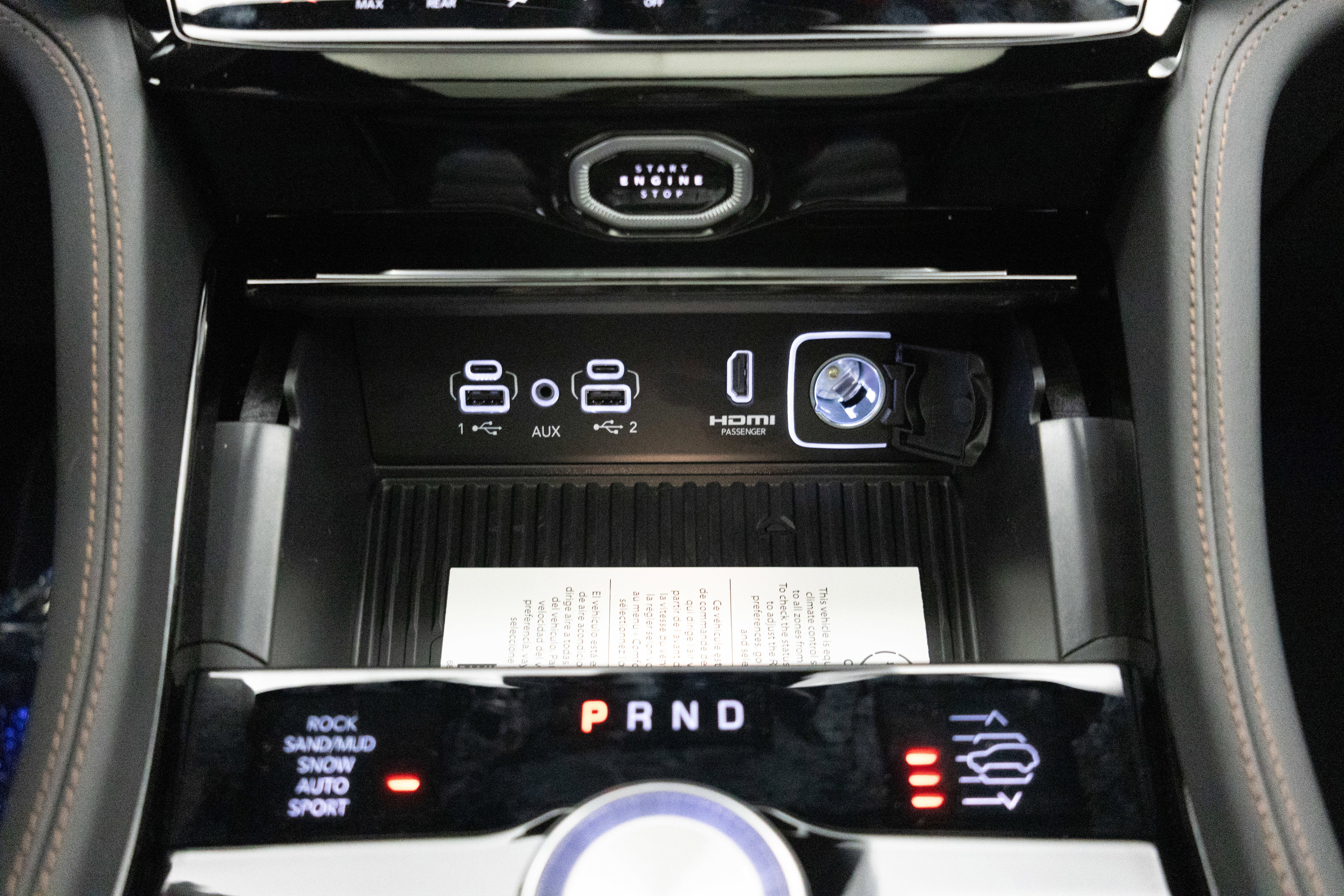 2026 Jeep Grand Cherokee GRAND CHEROKEE SUMMIT 4X4