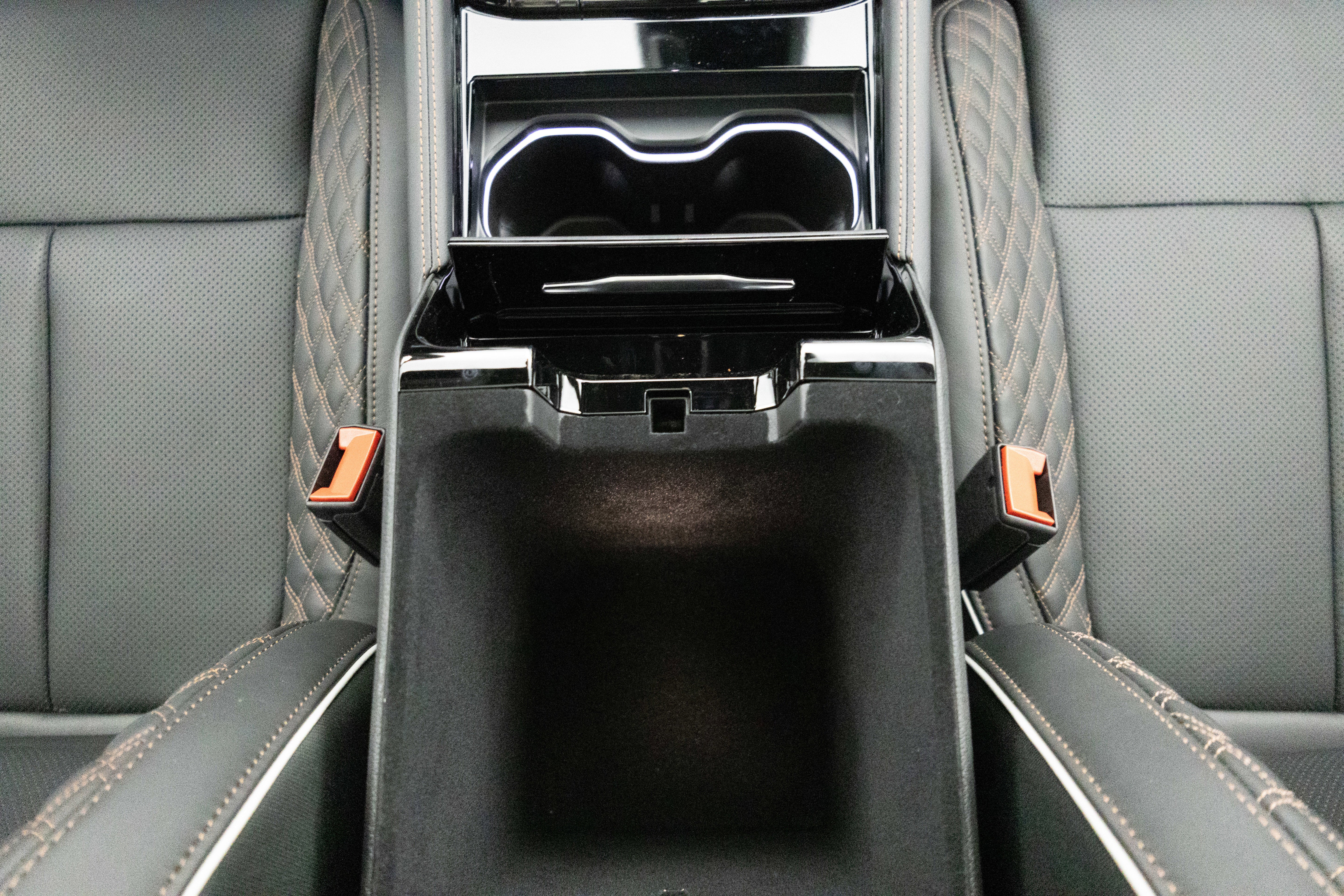 2026 Jeep Grand Cherokee GRAND CHEROKEE SUMMIT 4X4
