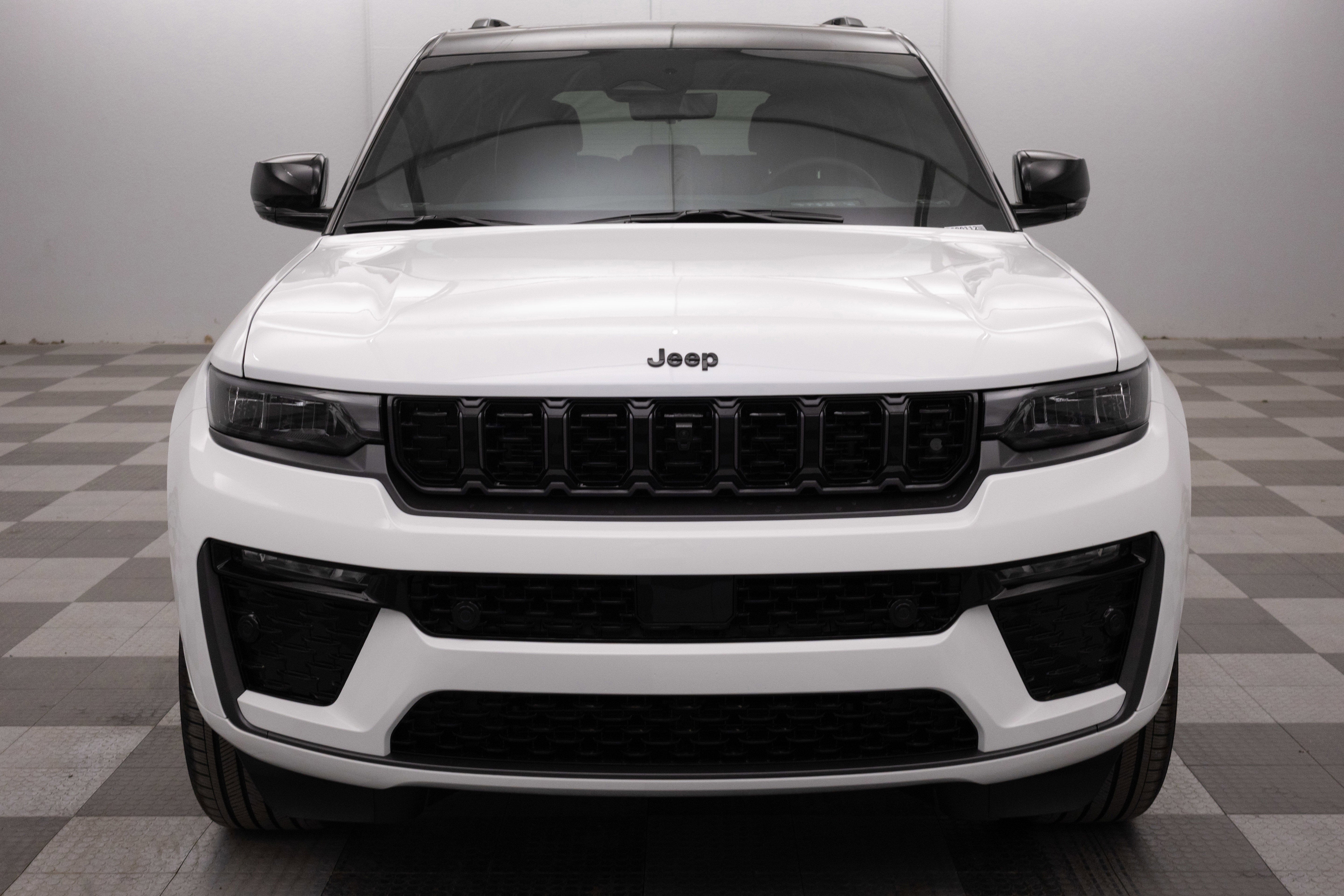 2026 Jeep Grand Cherokee GRAND CHEROKEE SUMMIT 4X4