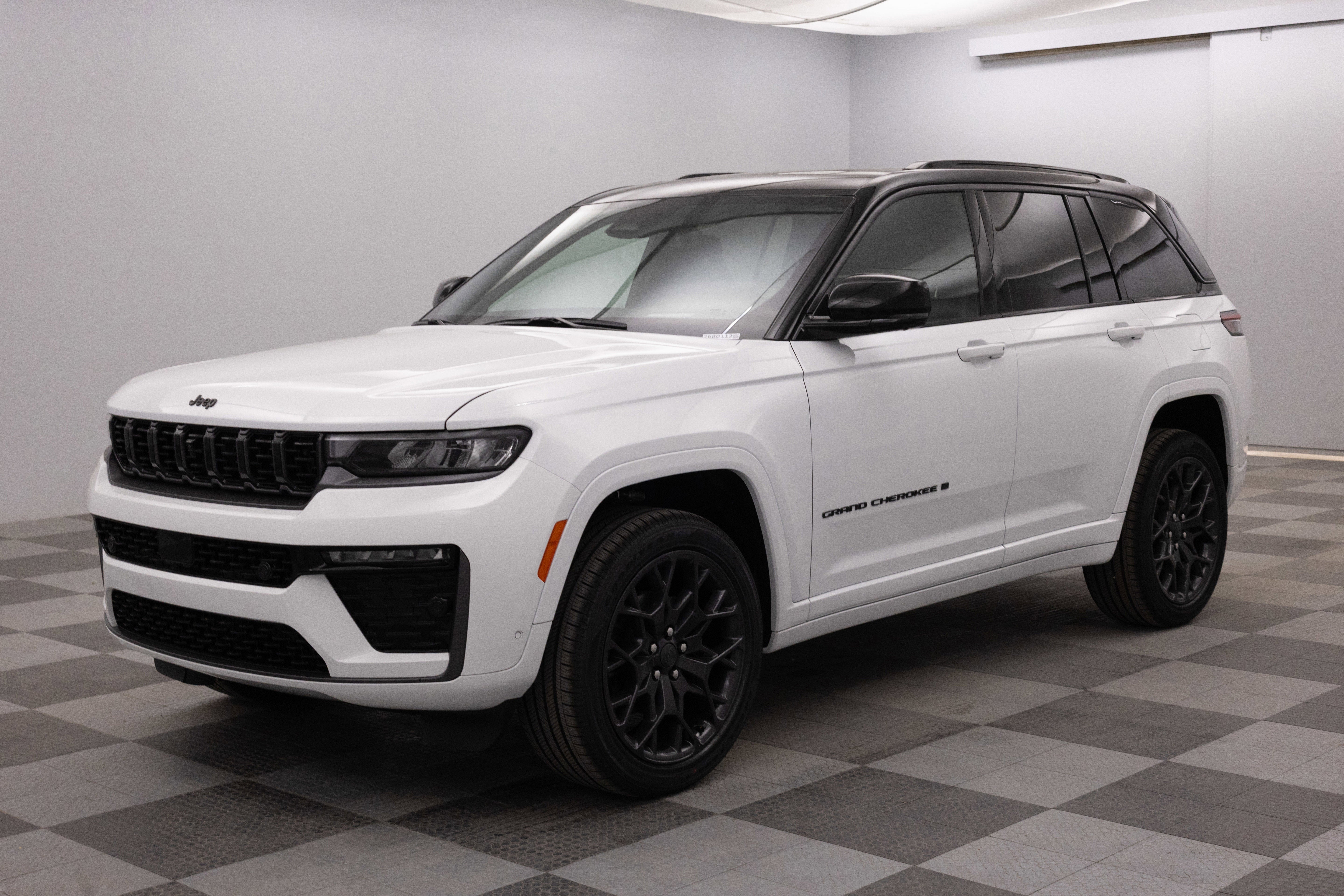 2026 Jeep Grand Cherokee GRAND CHEROKEE SUMMIT 4X4