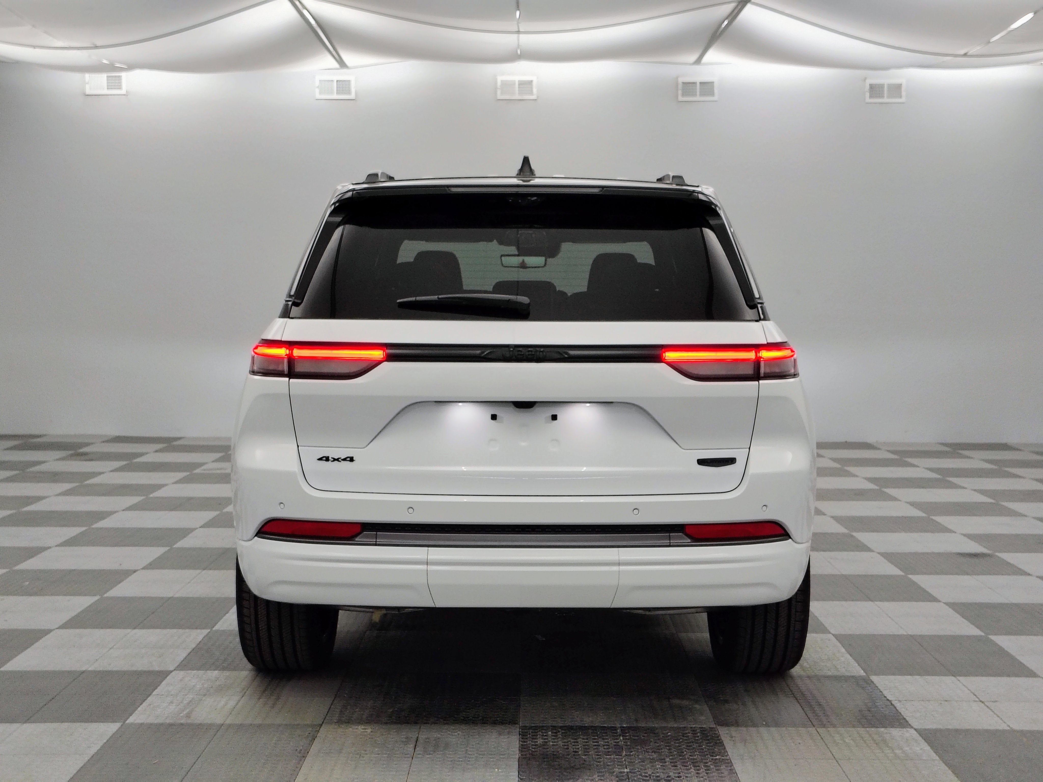 2026 Jeep Grand Cherokee GRAND CHEROKEE SUMMIT 4X4