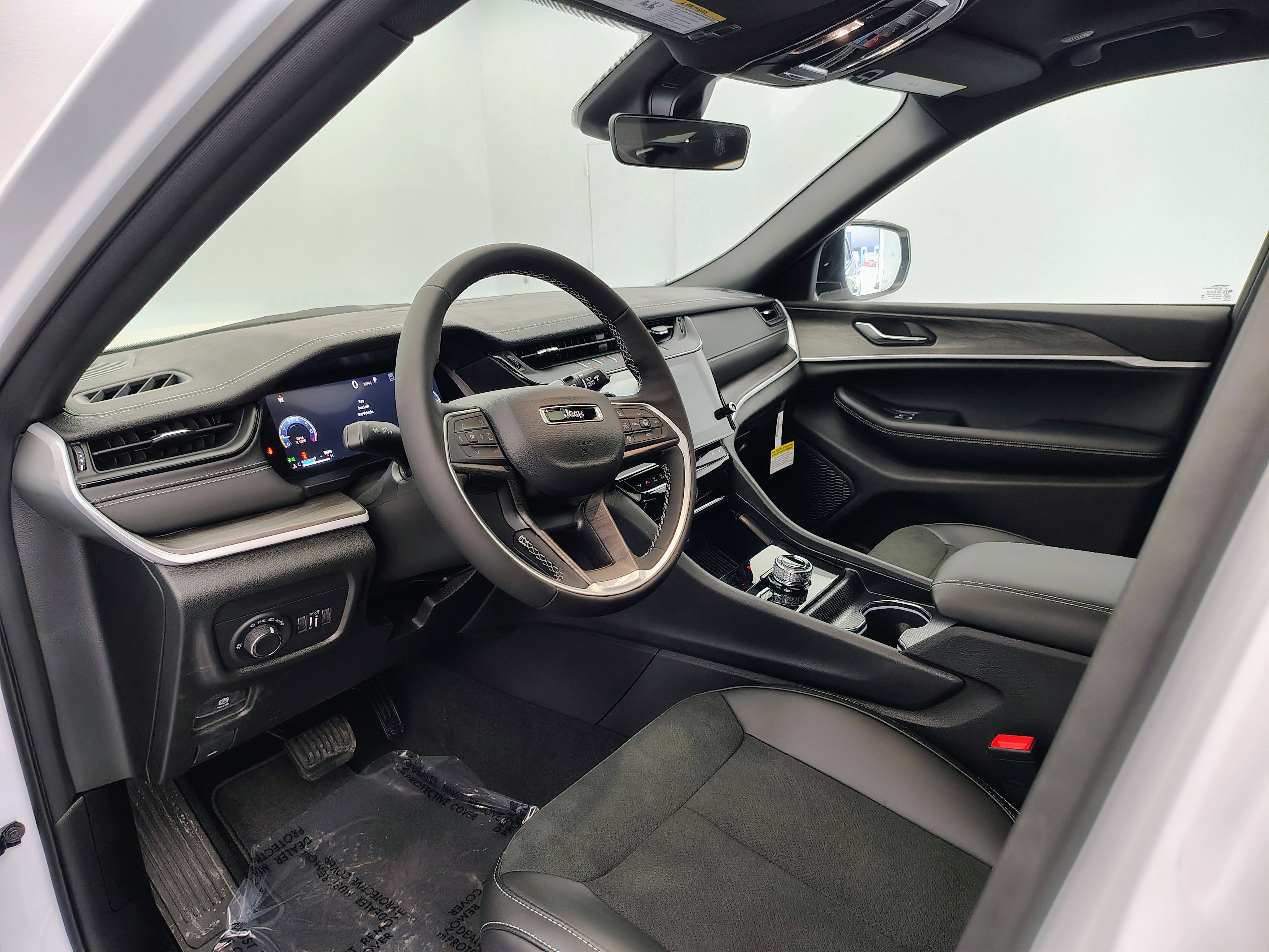 2026 Jeep Grand Cherokee GRAND CHEROKEE L LAREDO ALTITUDE 4X4