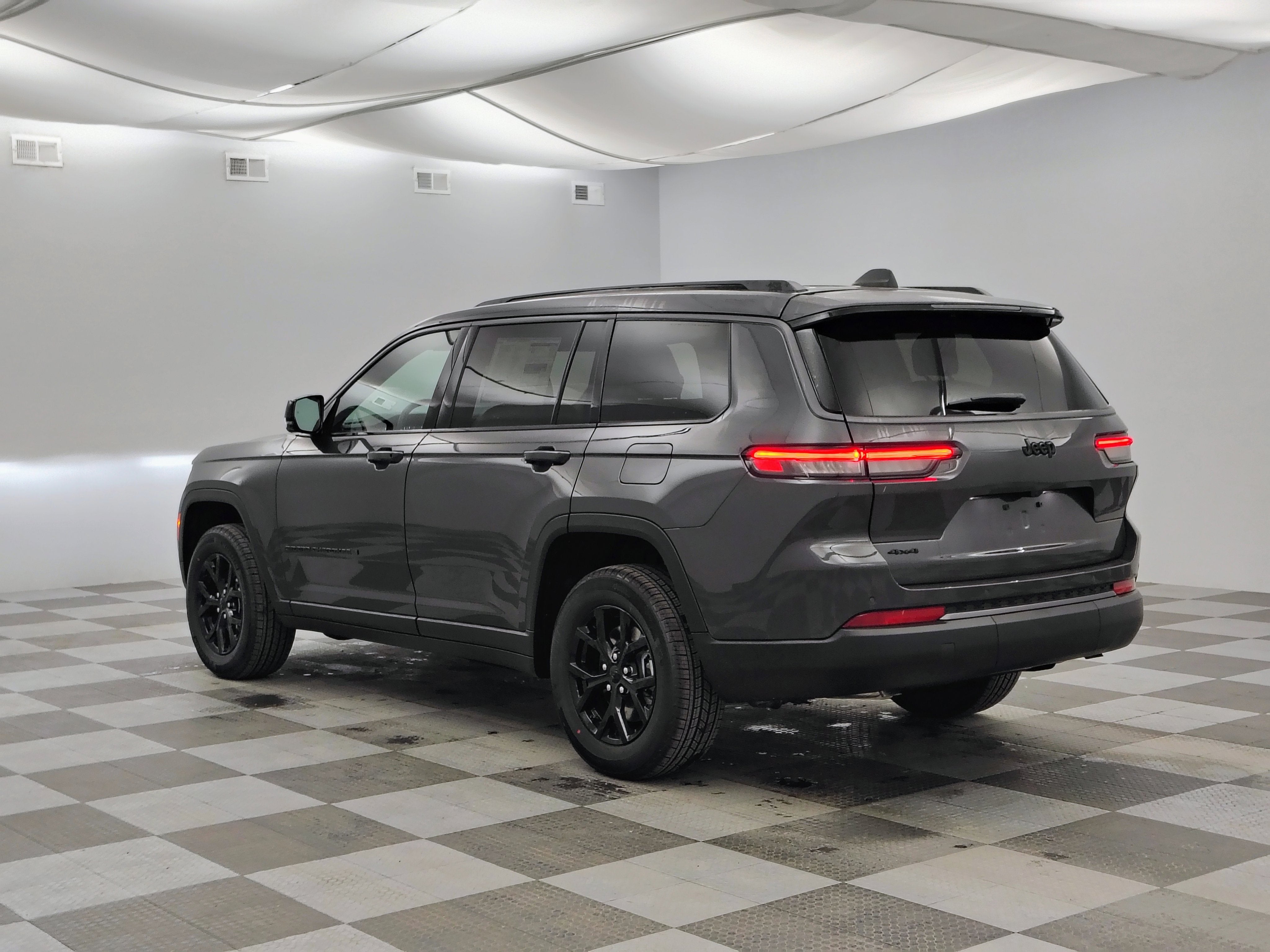 2026 Jeep Grand Cherokee GRAND CHEROKEE L LAREDO ALTITUDE 4X4