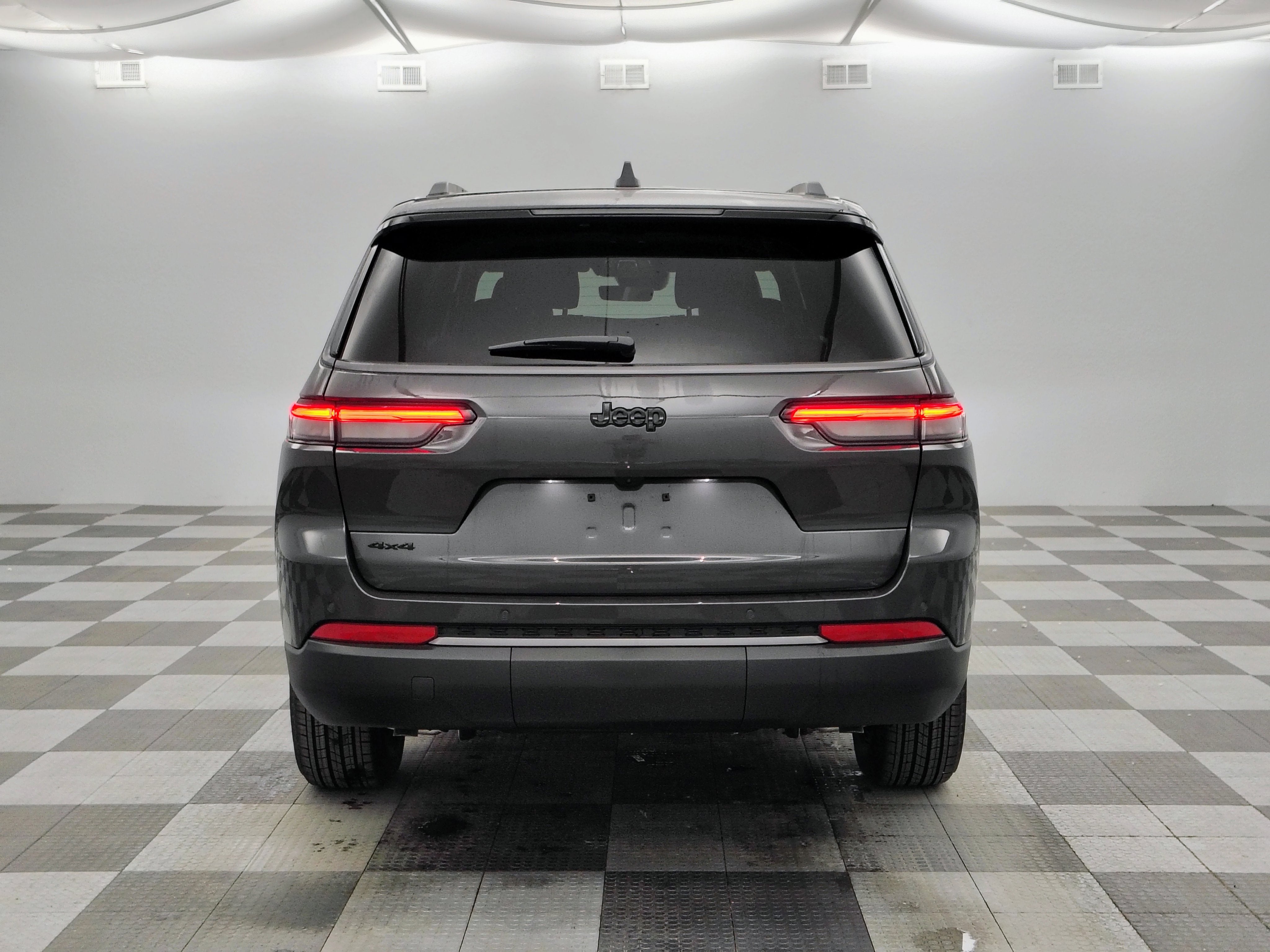 2026 Jeep Grand Cherokee GRAND CHEROKEE L LAREDO ALTITUDE 4X4