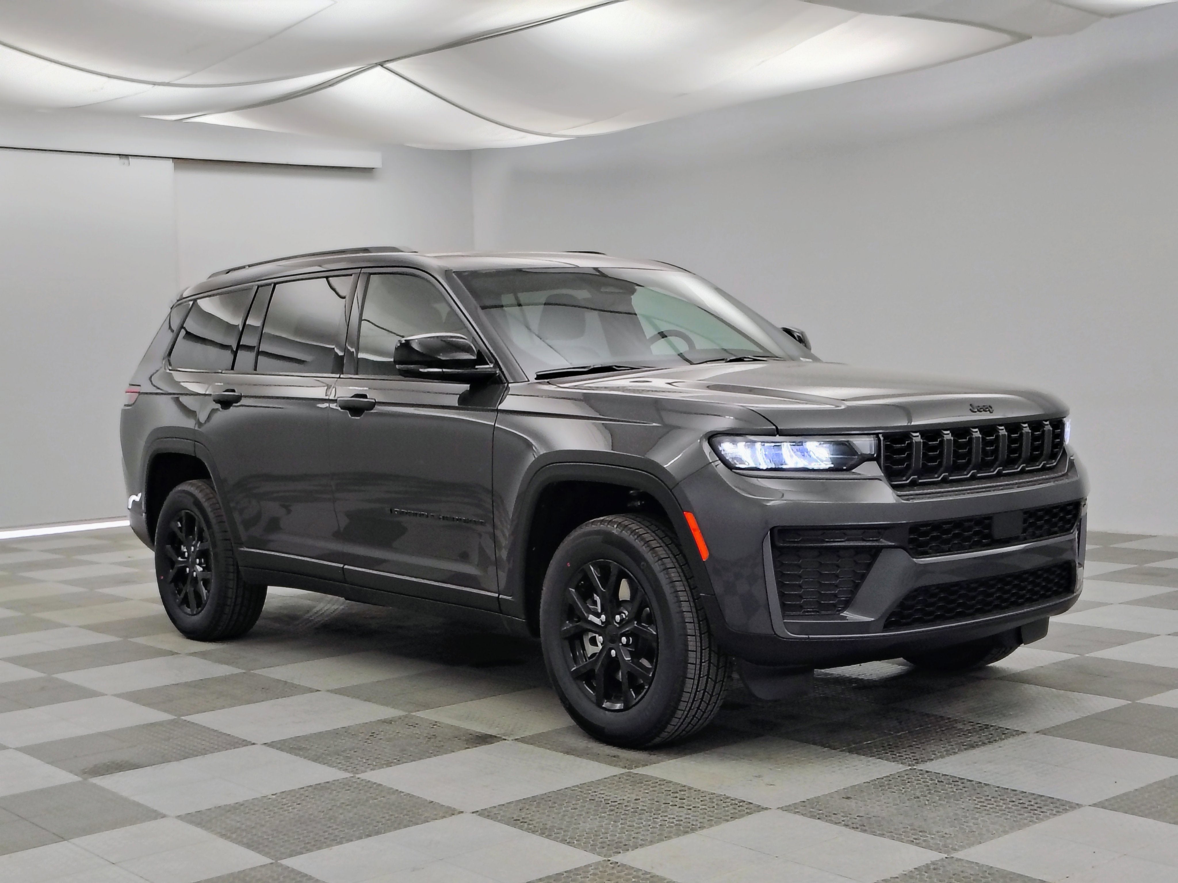 2026 Jeep Grand Cherokee GRAND CHEROKEE L LAREDO ALTITUDE 4X4