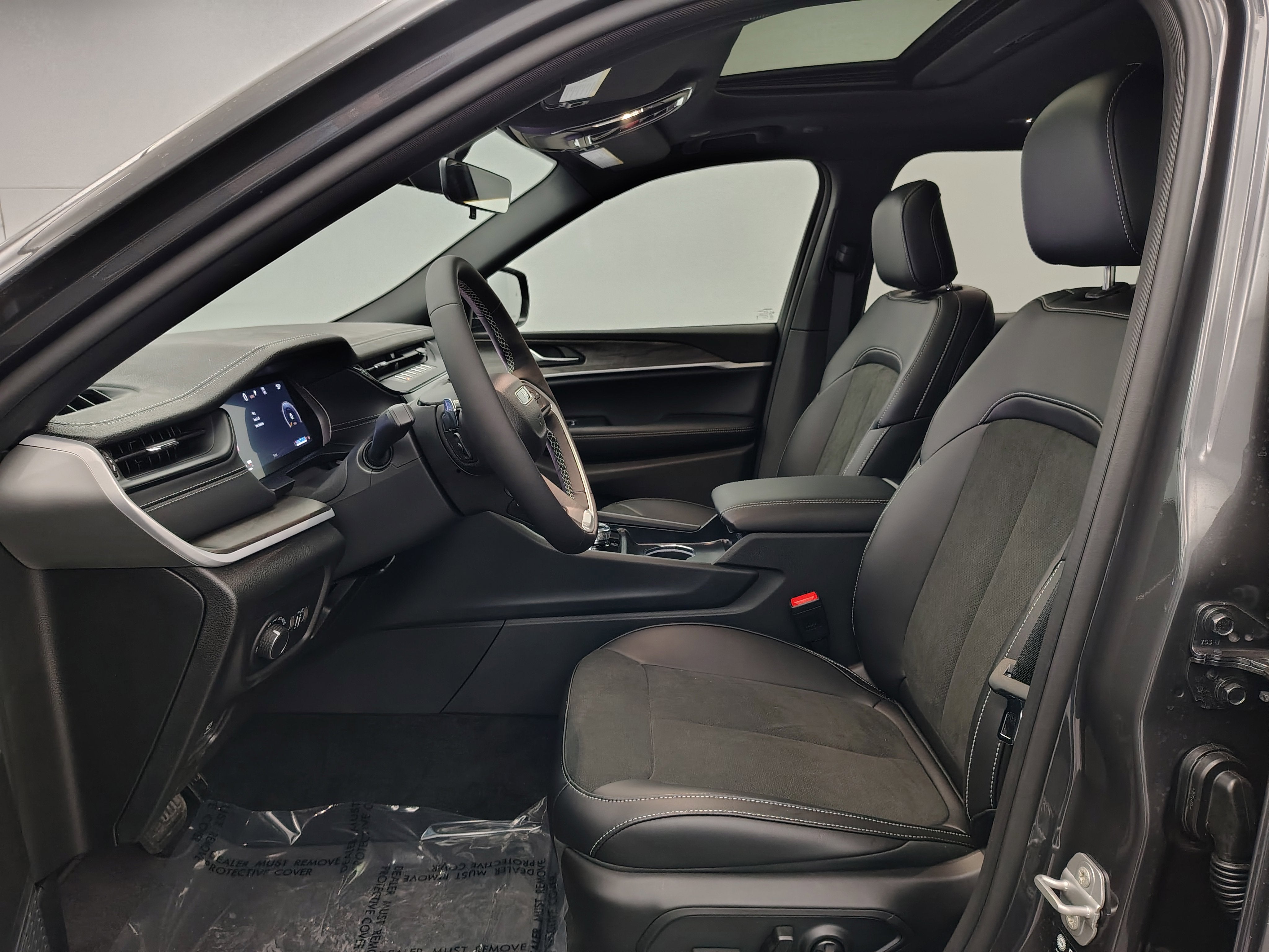 2026 Jeep Grand Cherokee GRAND CHEROKEE L LAREDO ALTITUDE 4X4
