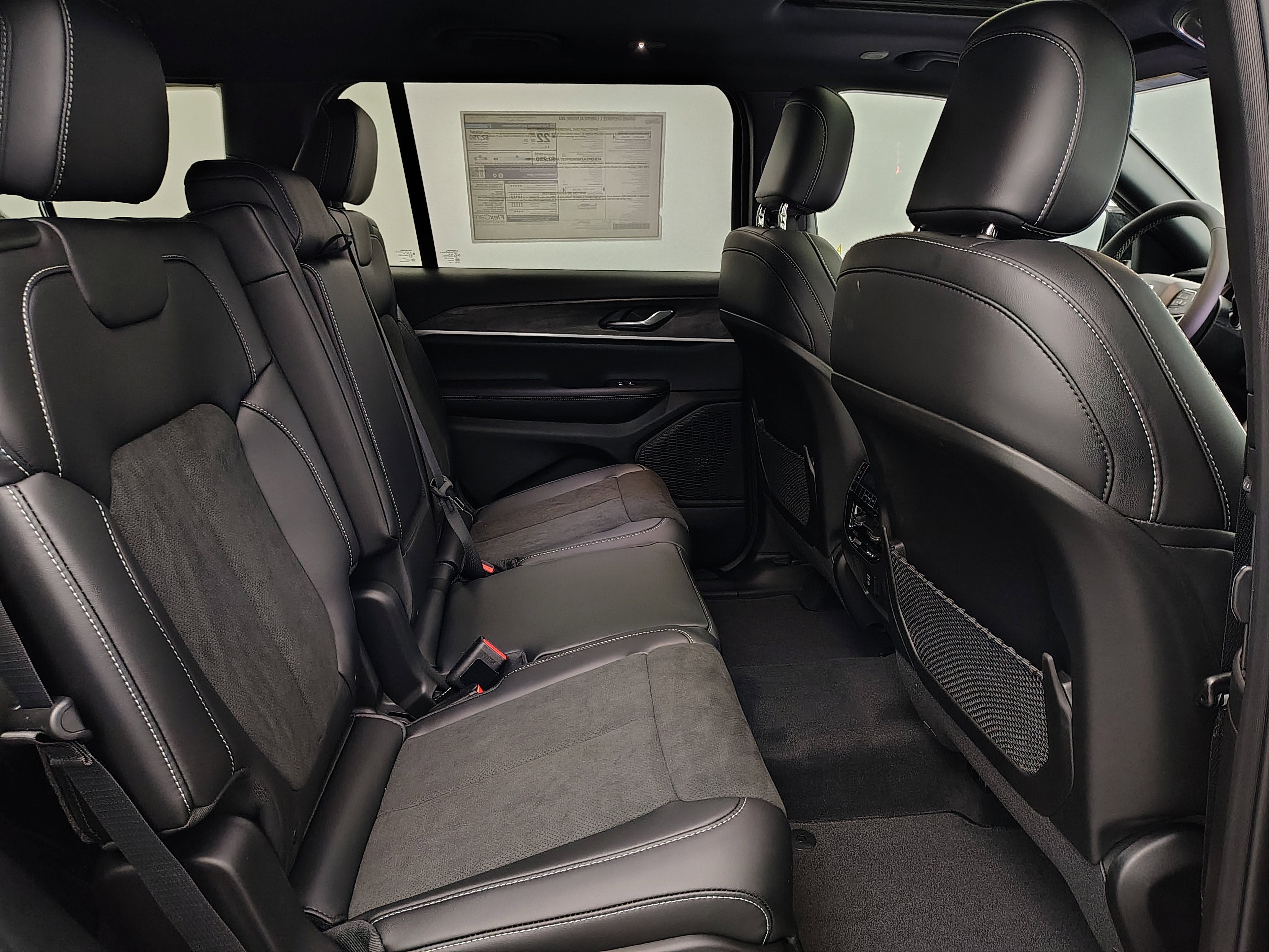2026 Jeep Grand Cherokee GRAND CHEROKEE L LAREDO ALTITUDE 4X4