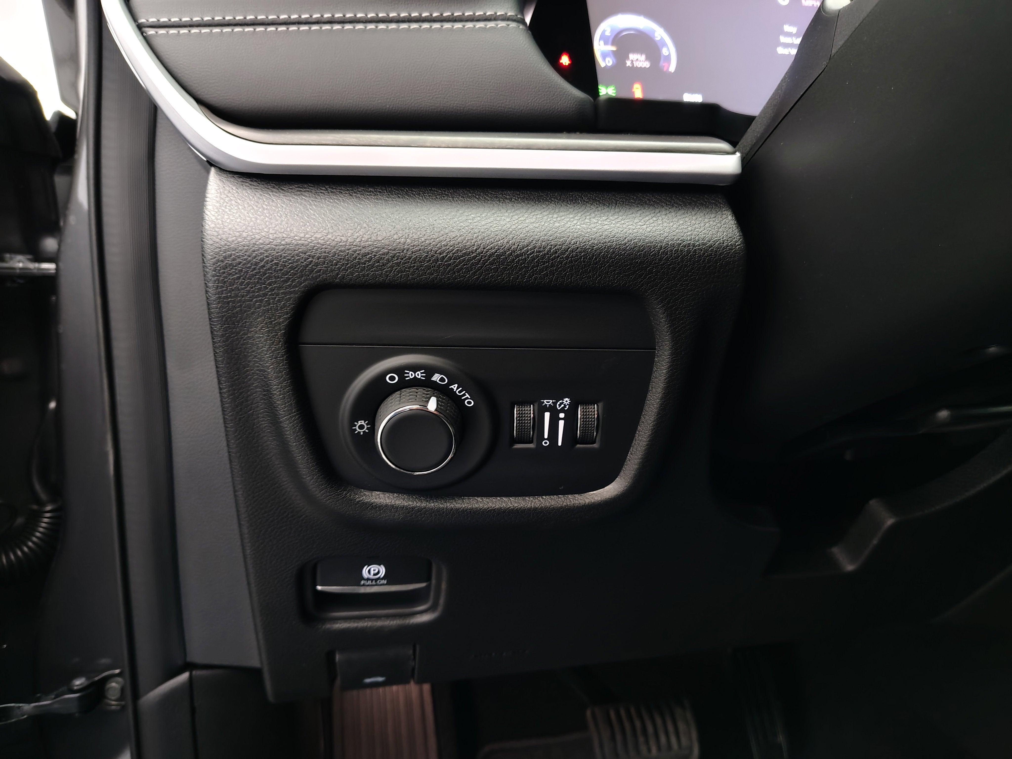 2026 Jeep Grand Cherokee GRAND CHEROKEE L LAREDO ALTITUDE 4X4