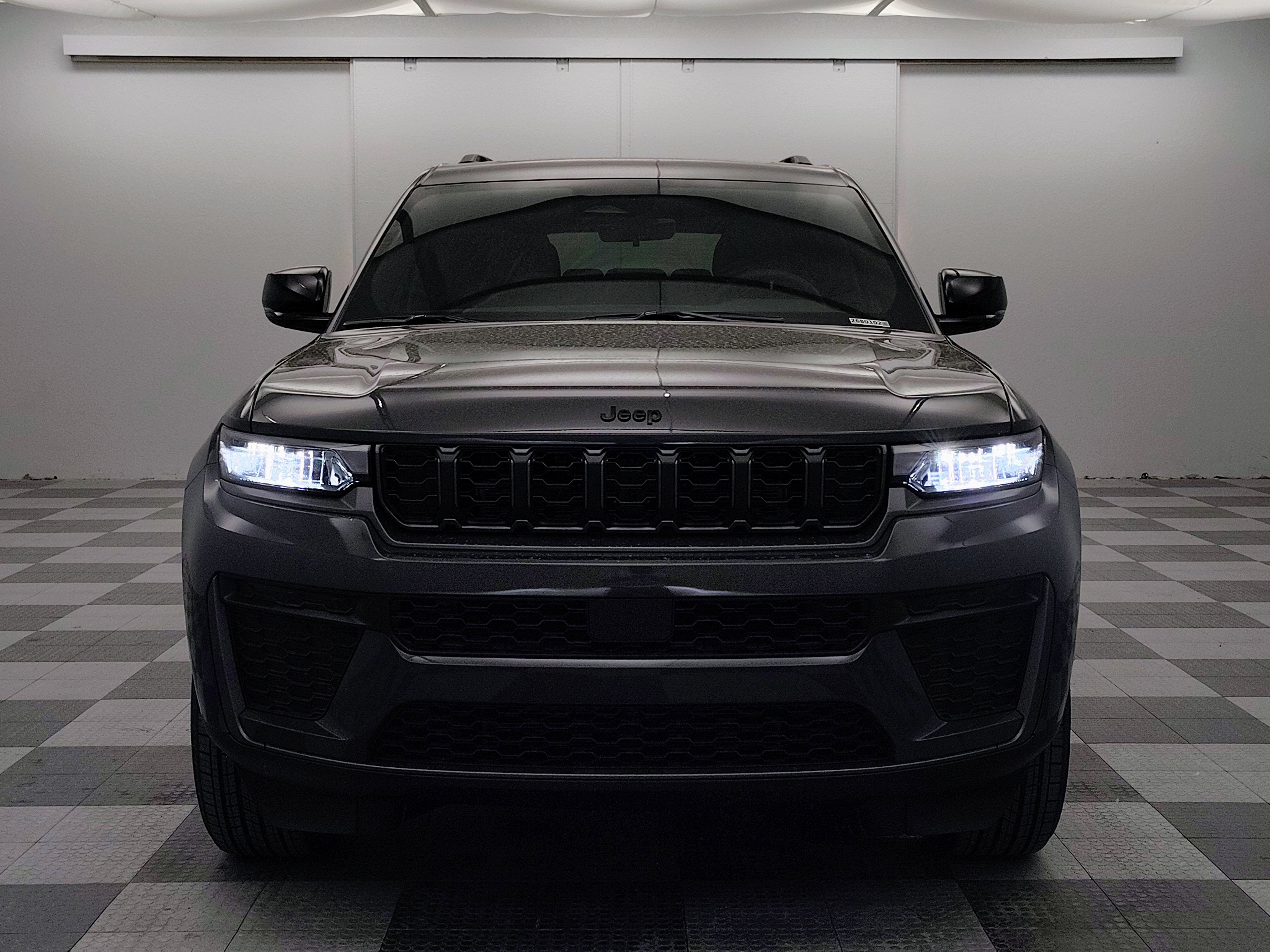 2026 Jeep Grand Cherokee GRAND CHEROKEE L LAREDO ALTITUDE 4X4